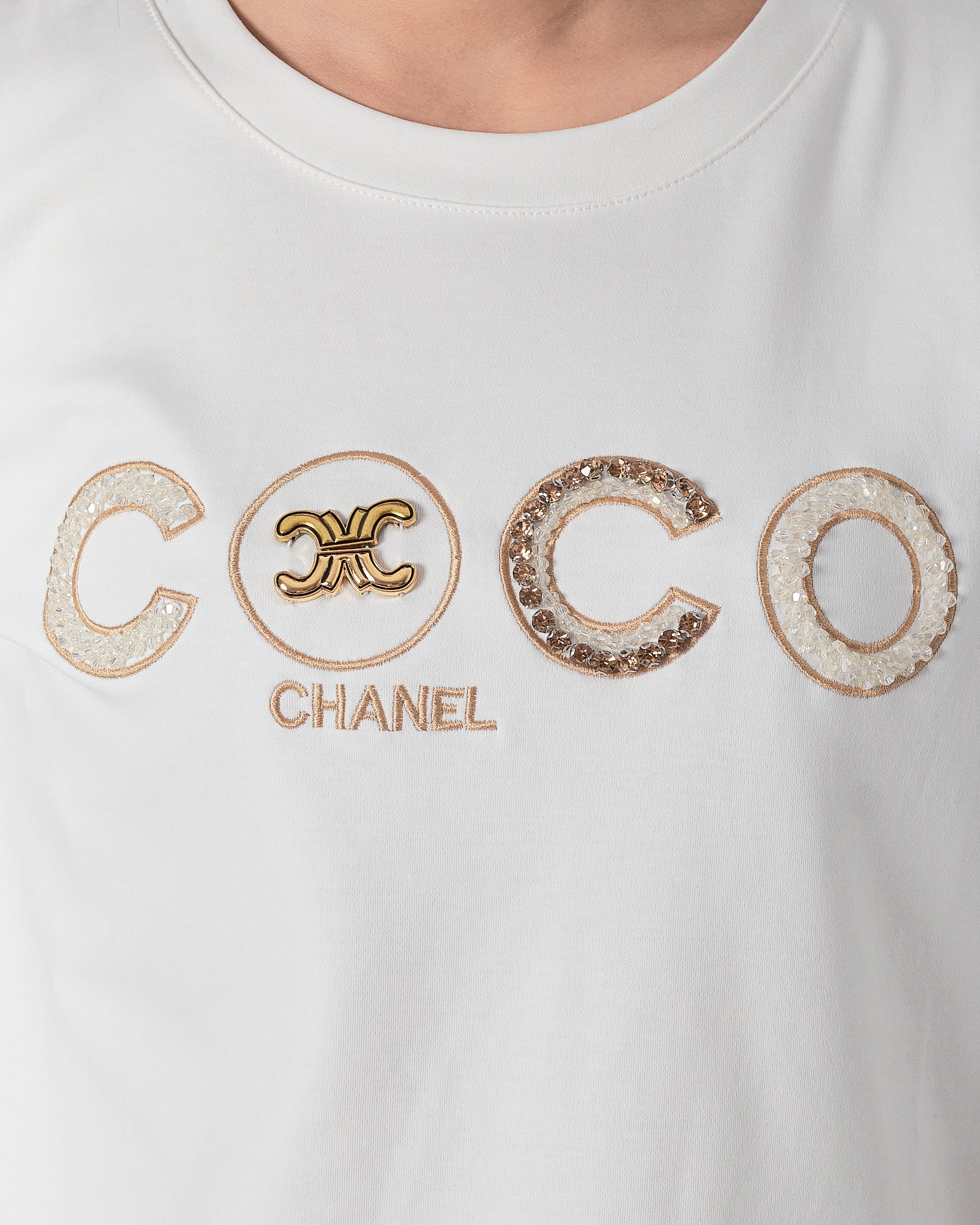 CHA COCO Rhinestone Lady White T-Shirt 29.90