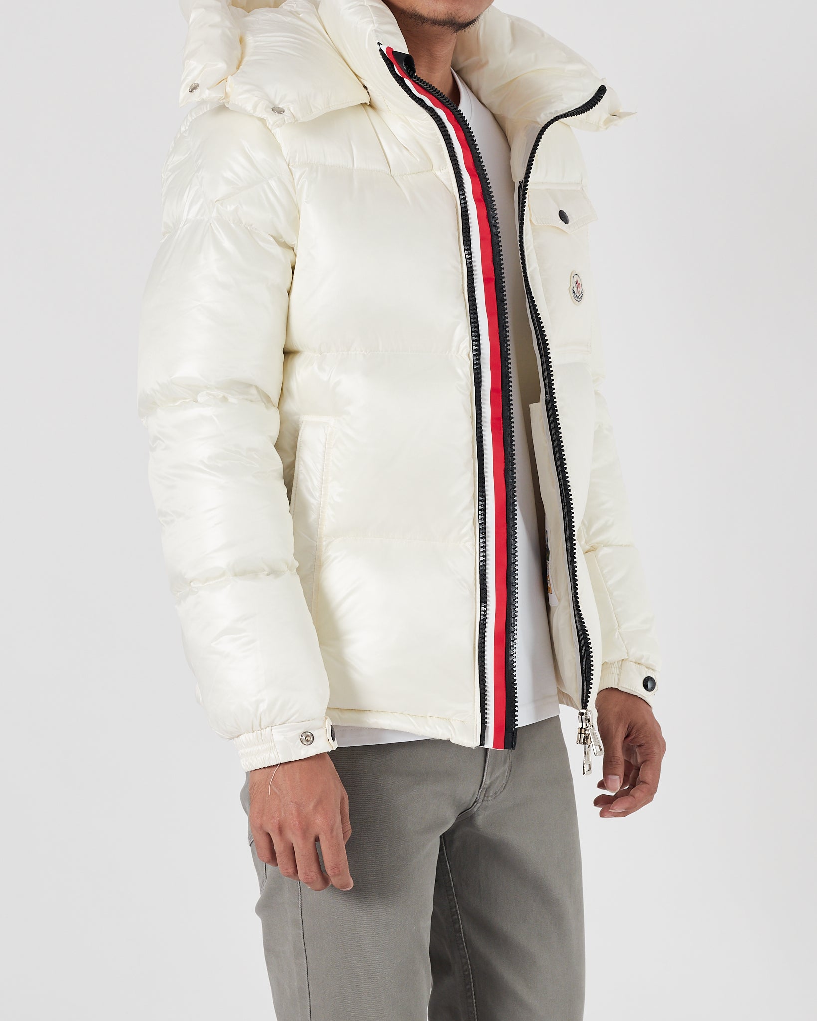 MON Puffy Men White Jacket 179