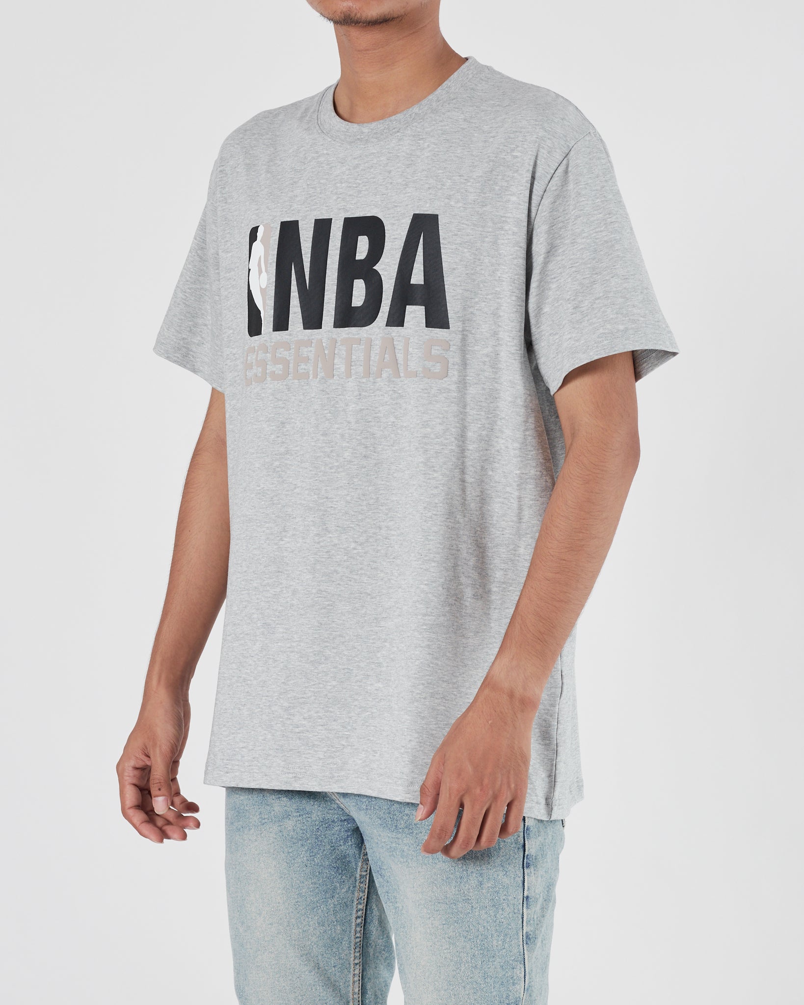 ESS NBA Men Grey T-Shirt 15.90