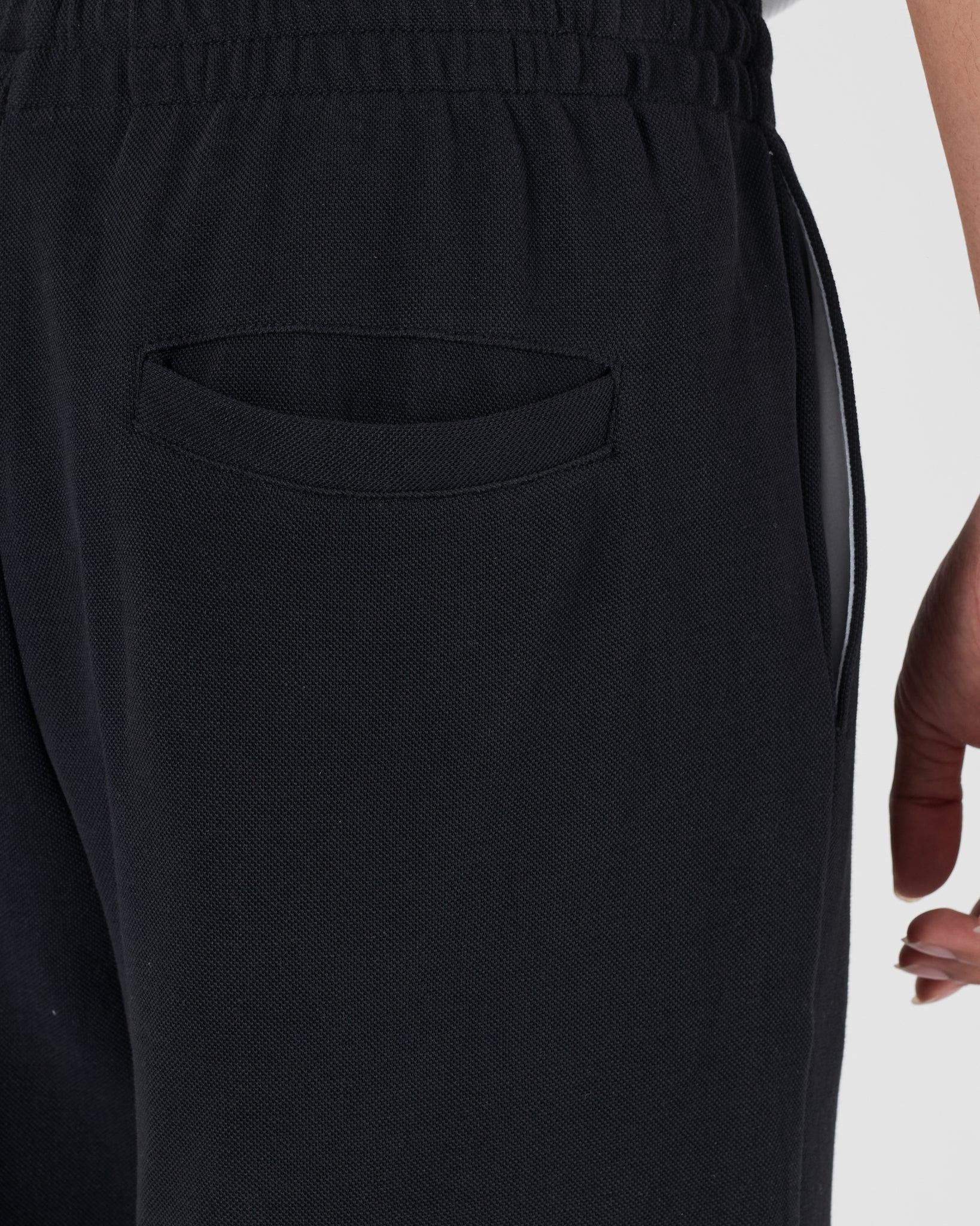 STU Logo Embroidered Men Black Shorts 17.90