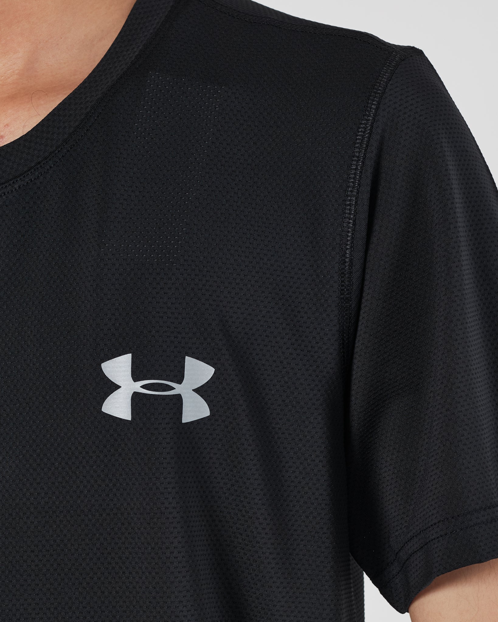 UA Men Black Sport T-Shirt 13.90