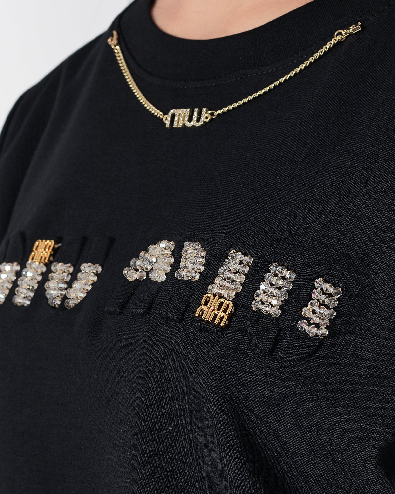 MIU Rhinestone Neck Chain Lady Black T-Shirt 27.90