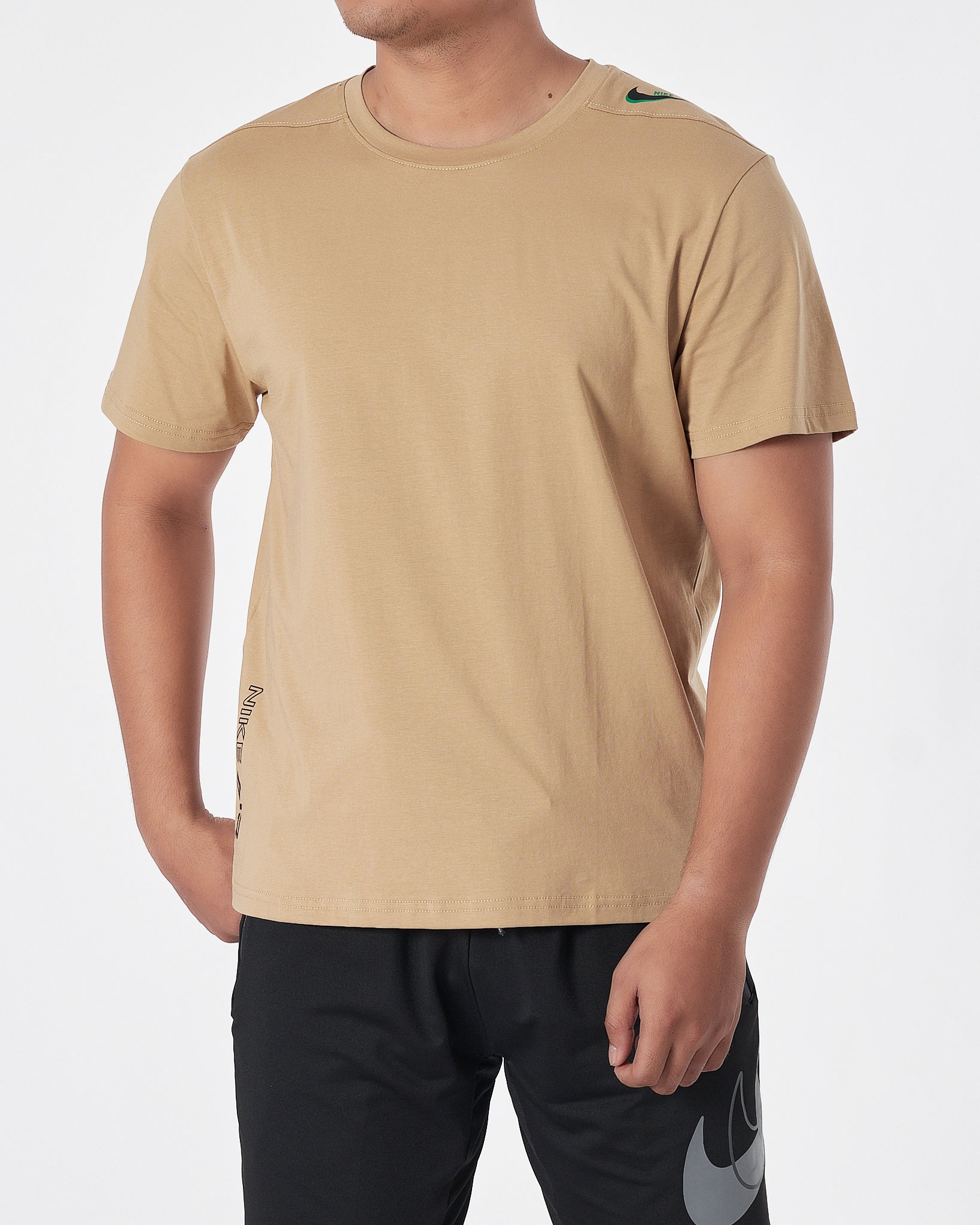 NIK Swooh Shoulder Printed Men Cream T-Shirt 13.50