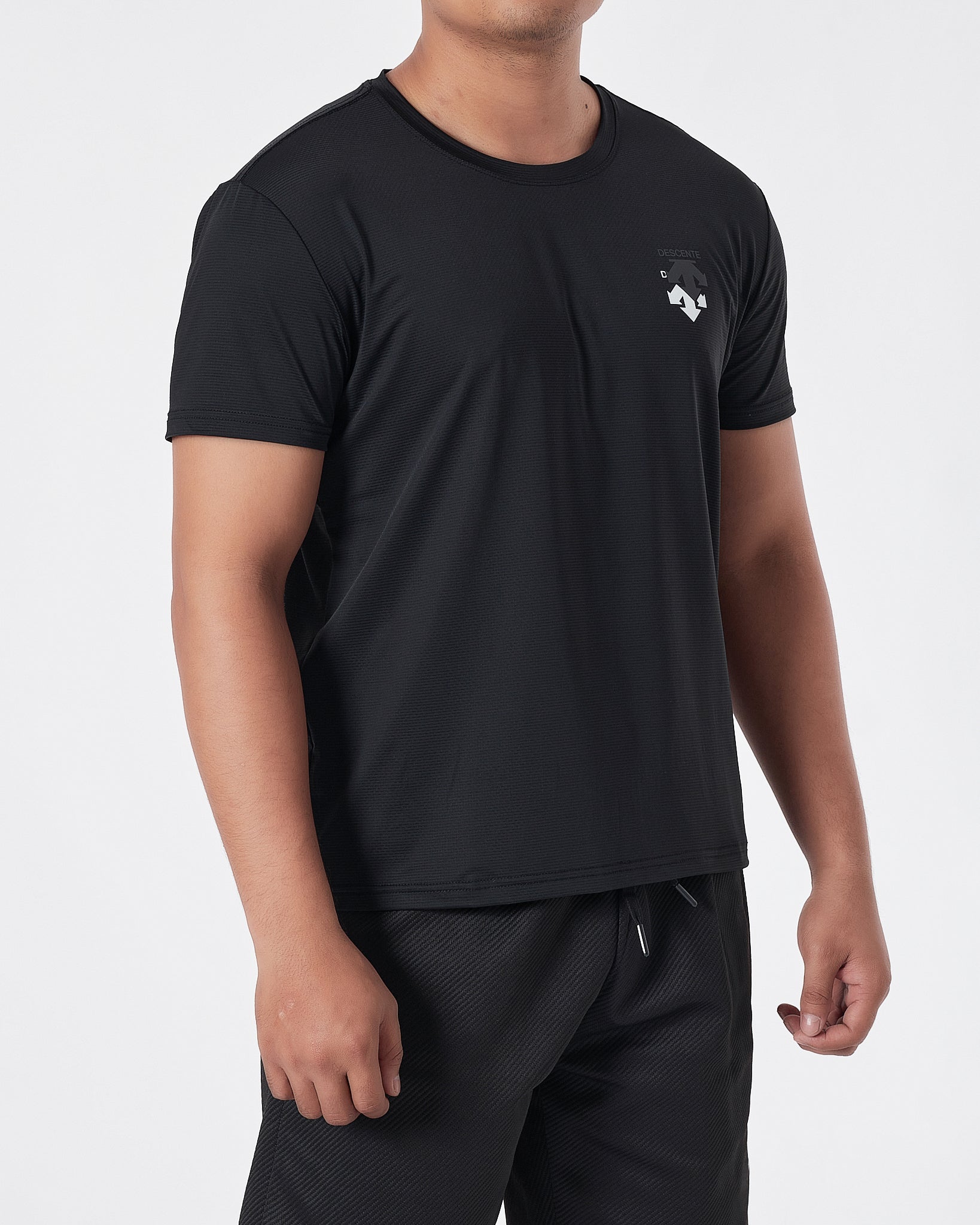 DES Logo Printed Men Black Sport T-Shirt 13.50