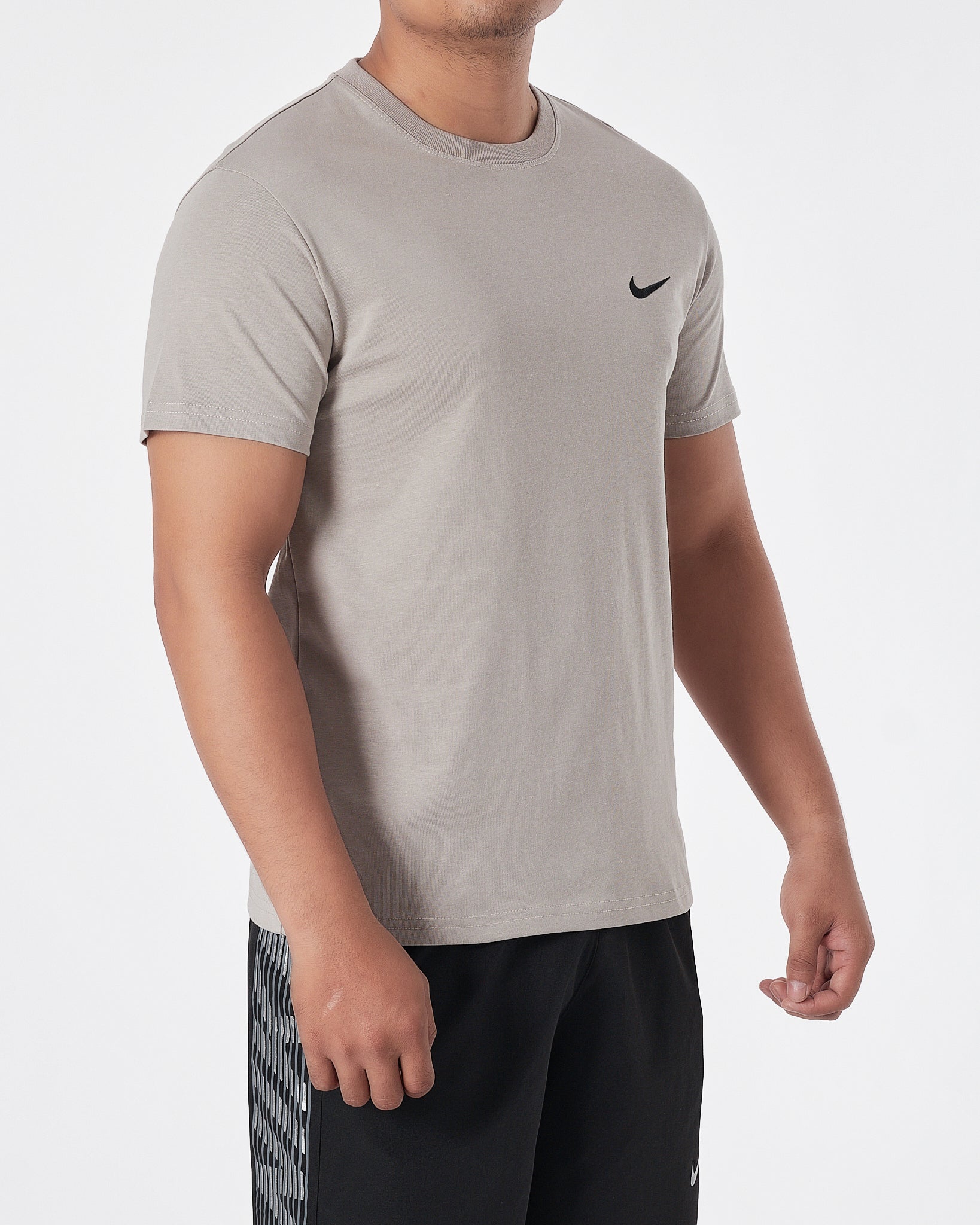 NIK Swooh Logo Embroidered Men Cream Sport T-Shirt 13.90