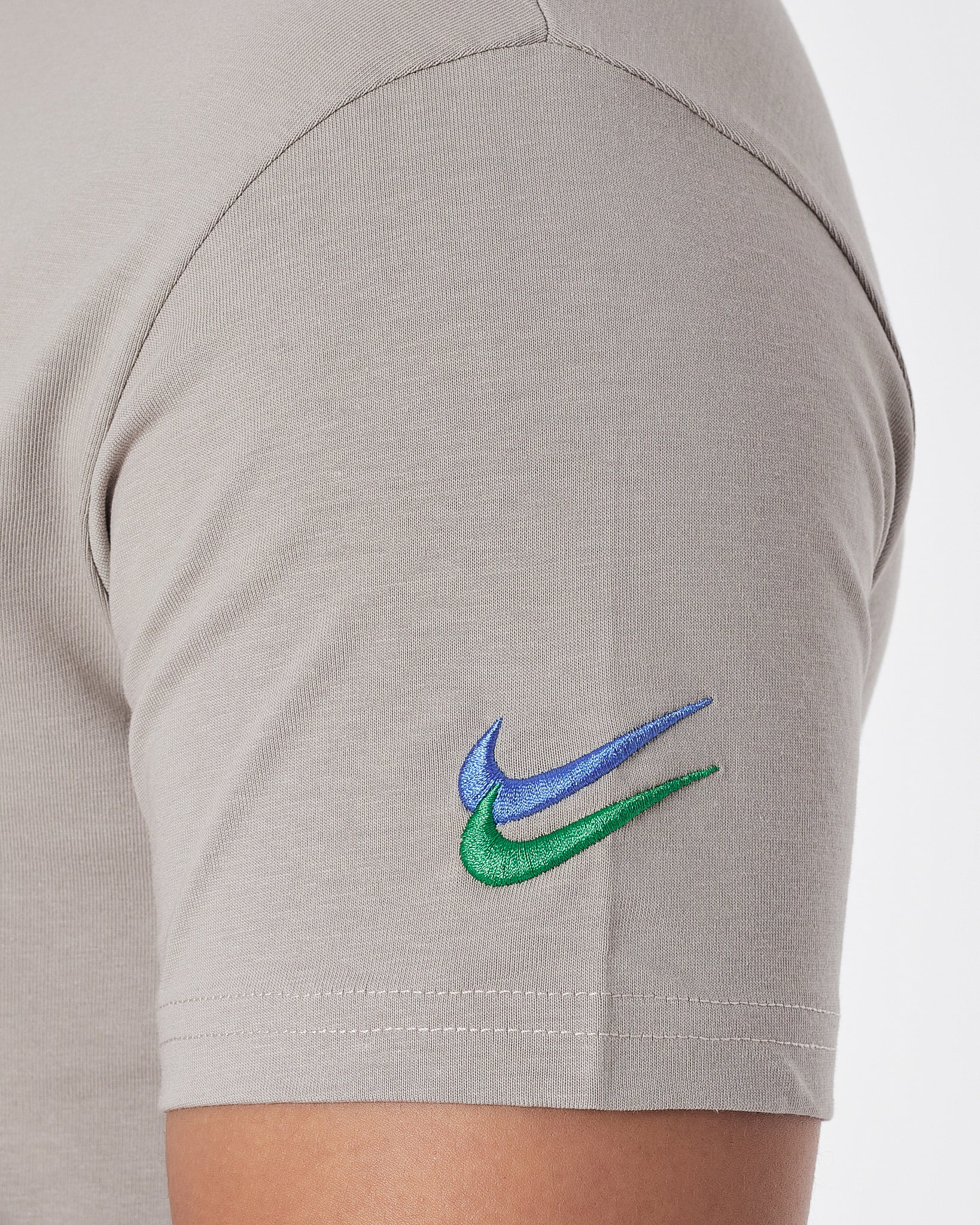 NIK Swooh Logo Embroidered Men Cream Sport T-Shirt 13.90