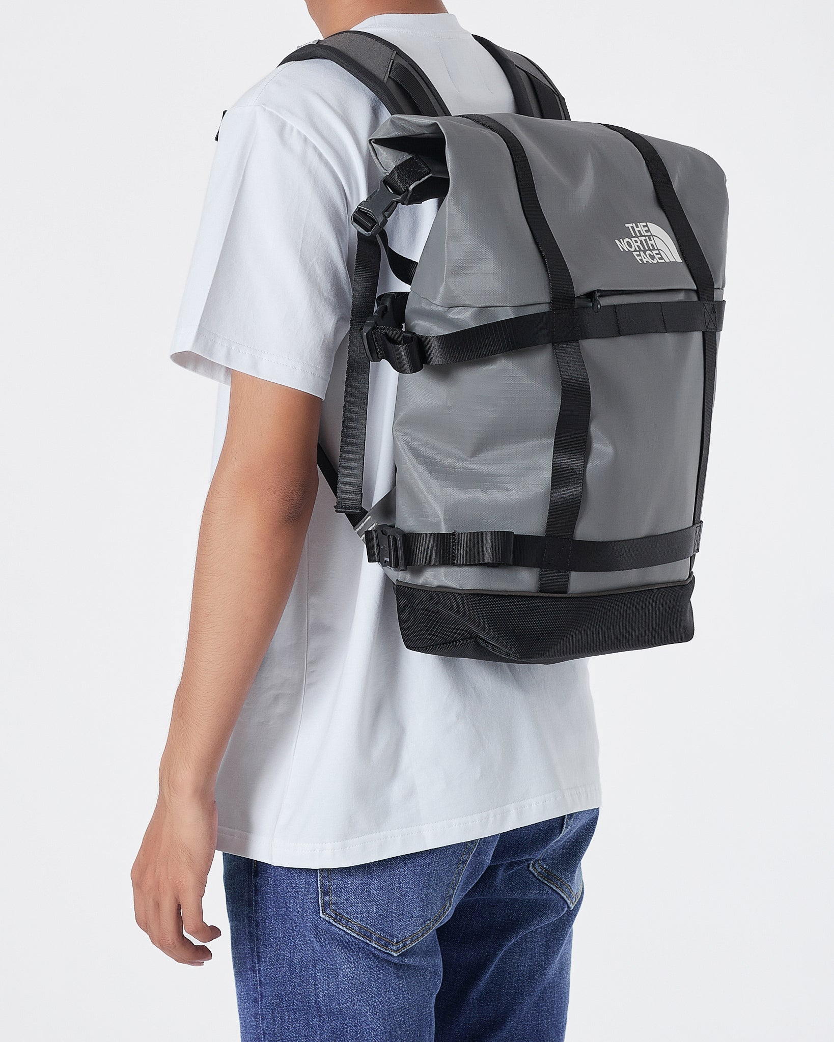 TNF WaterProof Cream Backpack 59.90