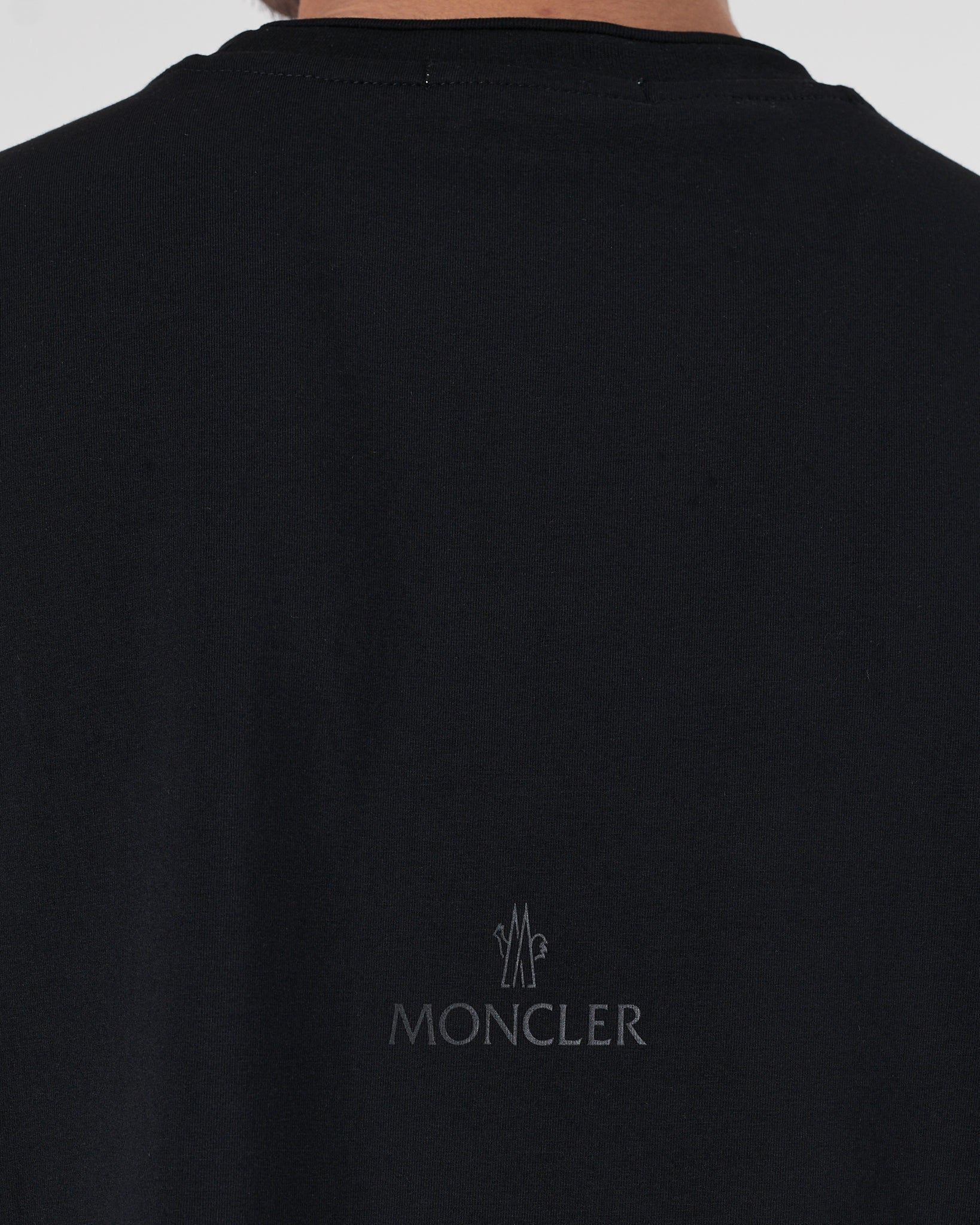 MON Plain Color Men Black T-Shirt 14.90