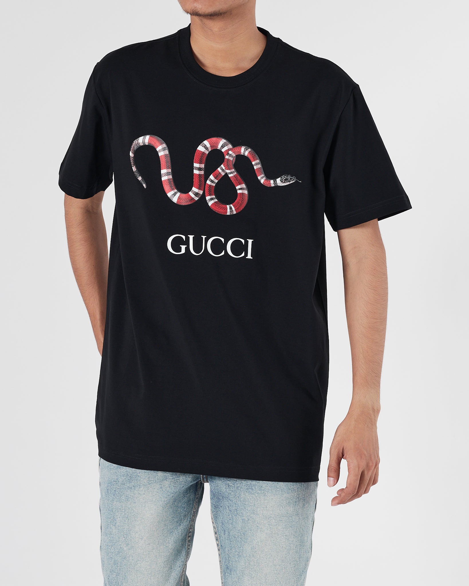 GUC Snake Printed Men Black T-Shirt 16.90