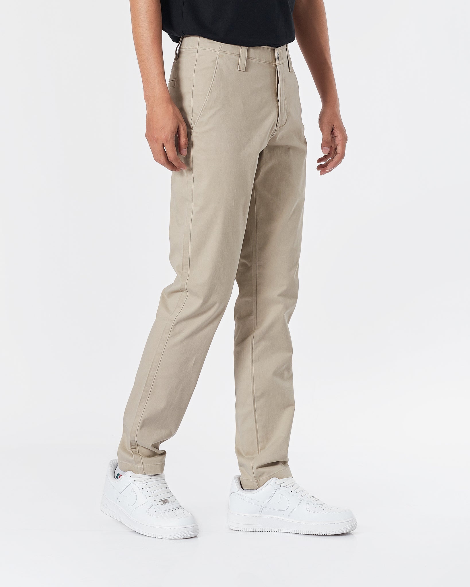 UA Cream Men Straight Fit Pants 28.90