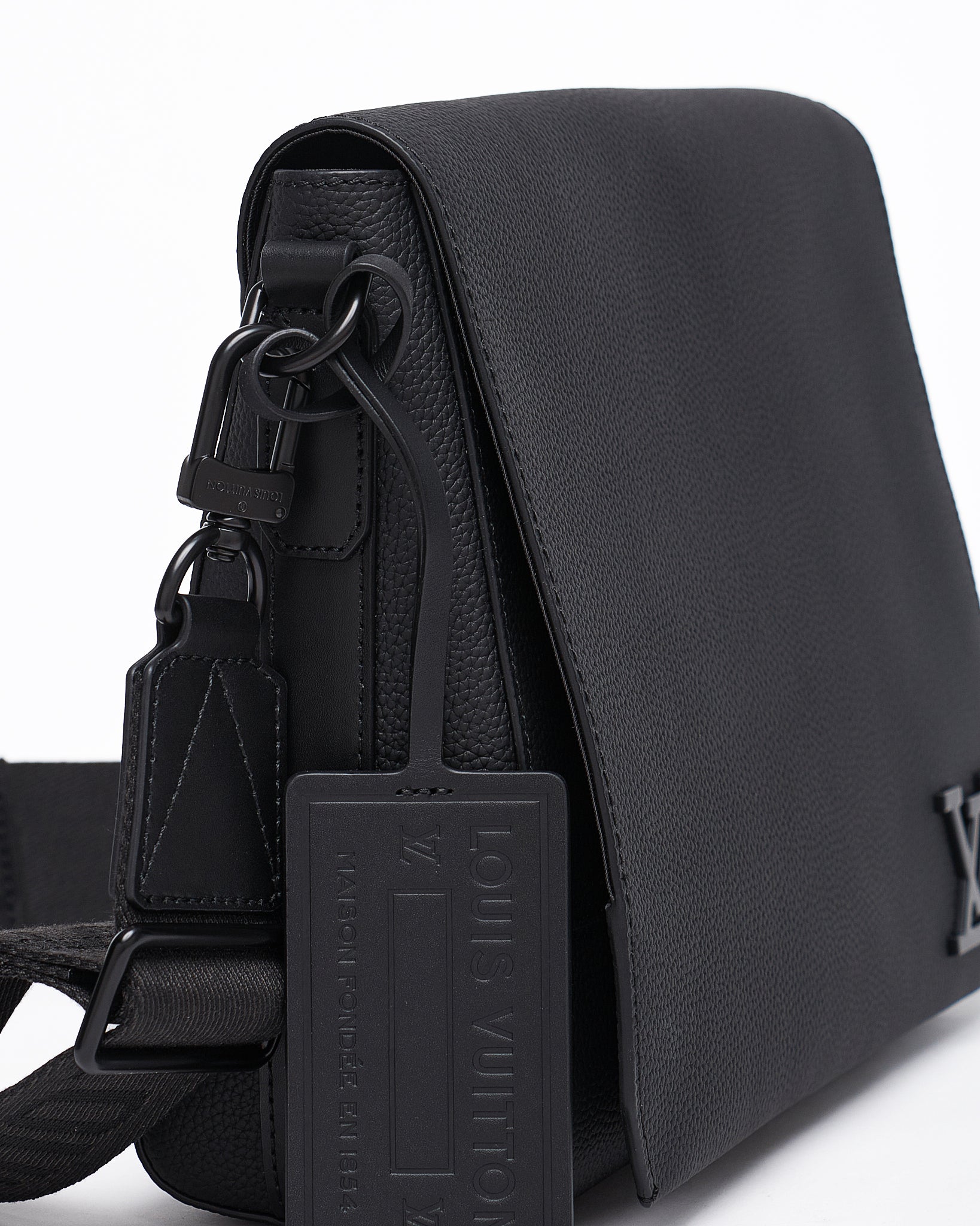 LV Men Black Sling Bag 249