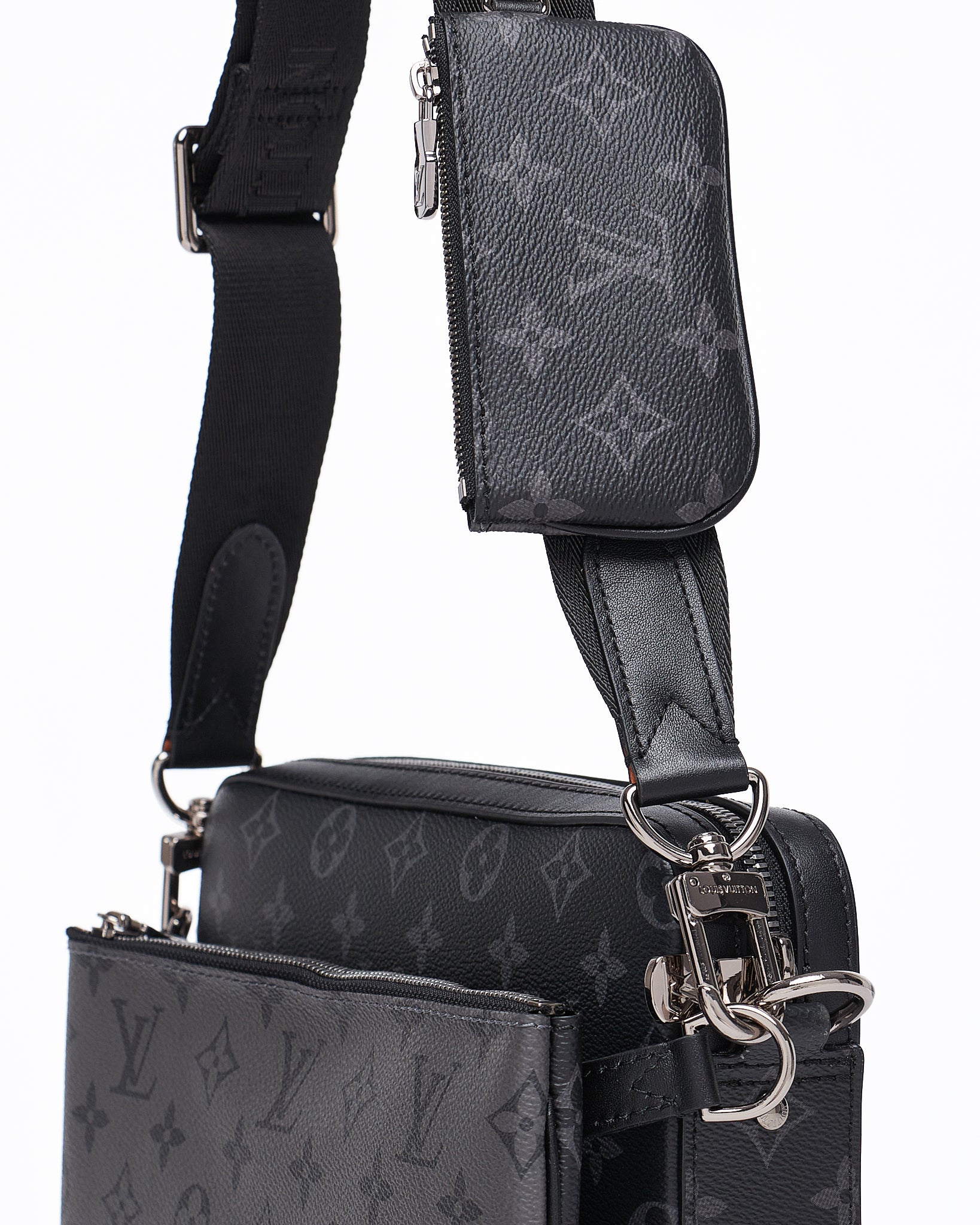 LV Trio Monogram Men Grey Bag 189