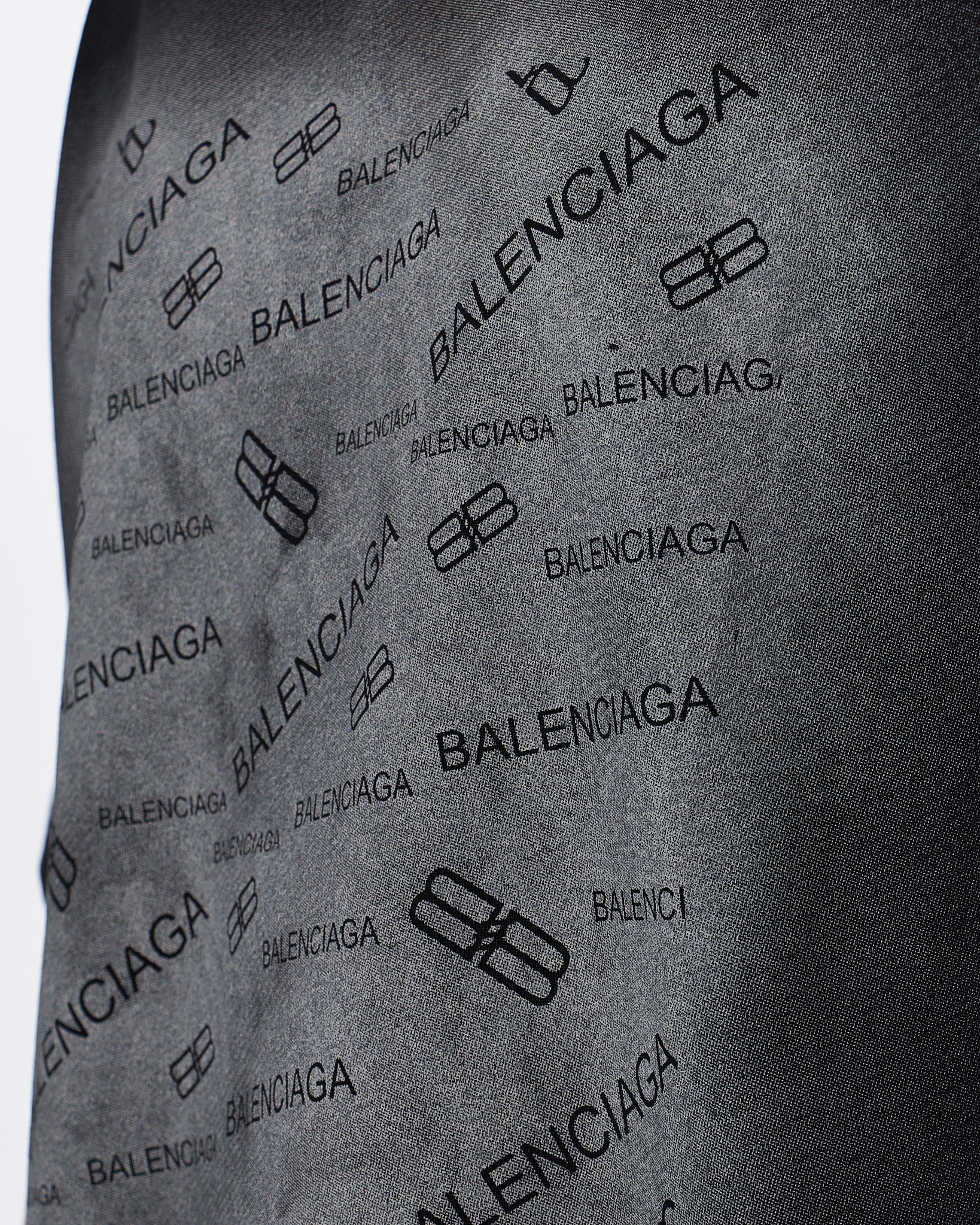 BAL Sliver Logo Printed Men Black T-Shirt 25.90