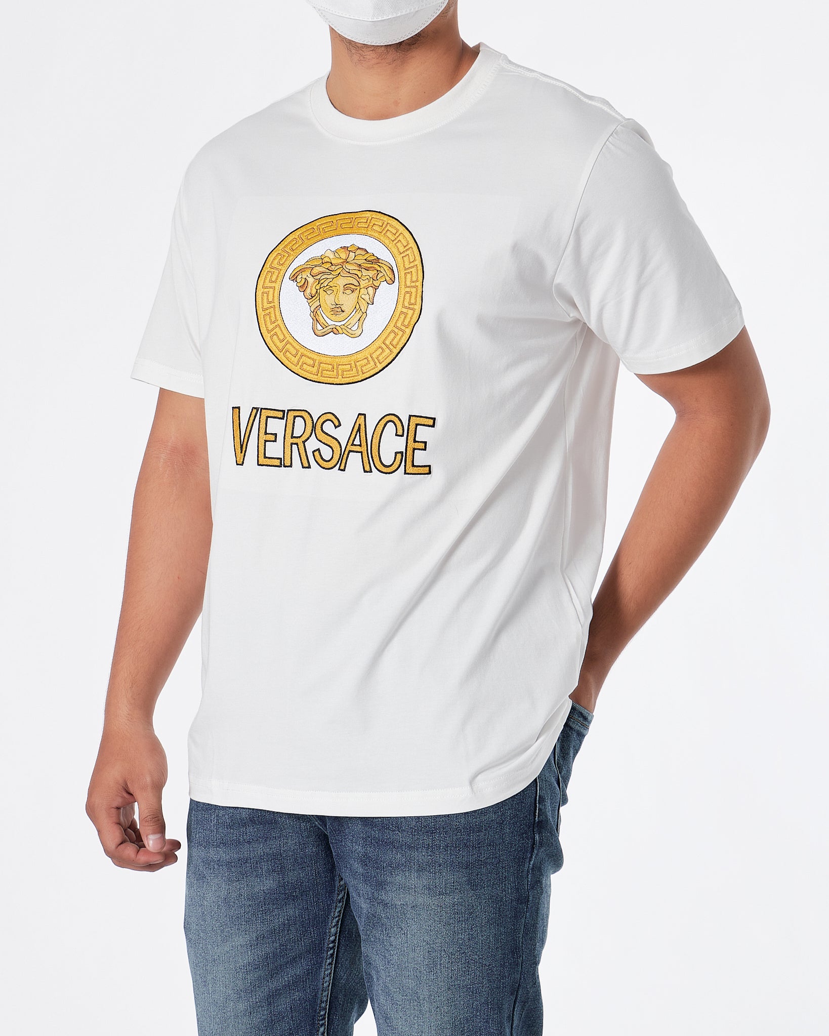 VER Medusa Embroidered Men White T-Shirt 23.90