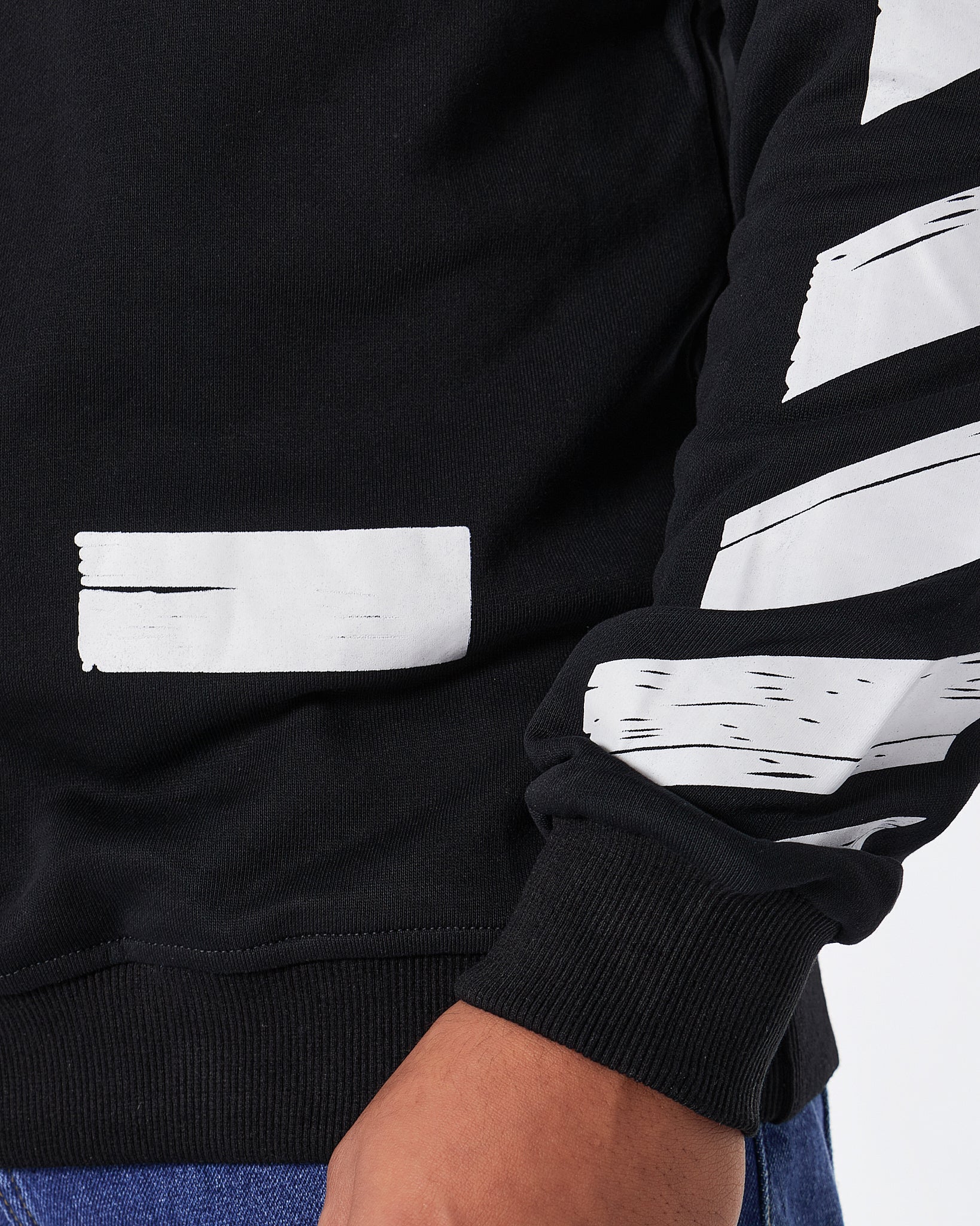 OW Cross Arrow Back Printed Men Black Sweater 29.90