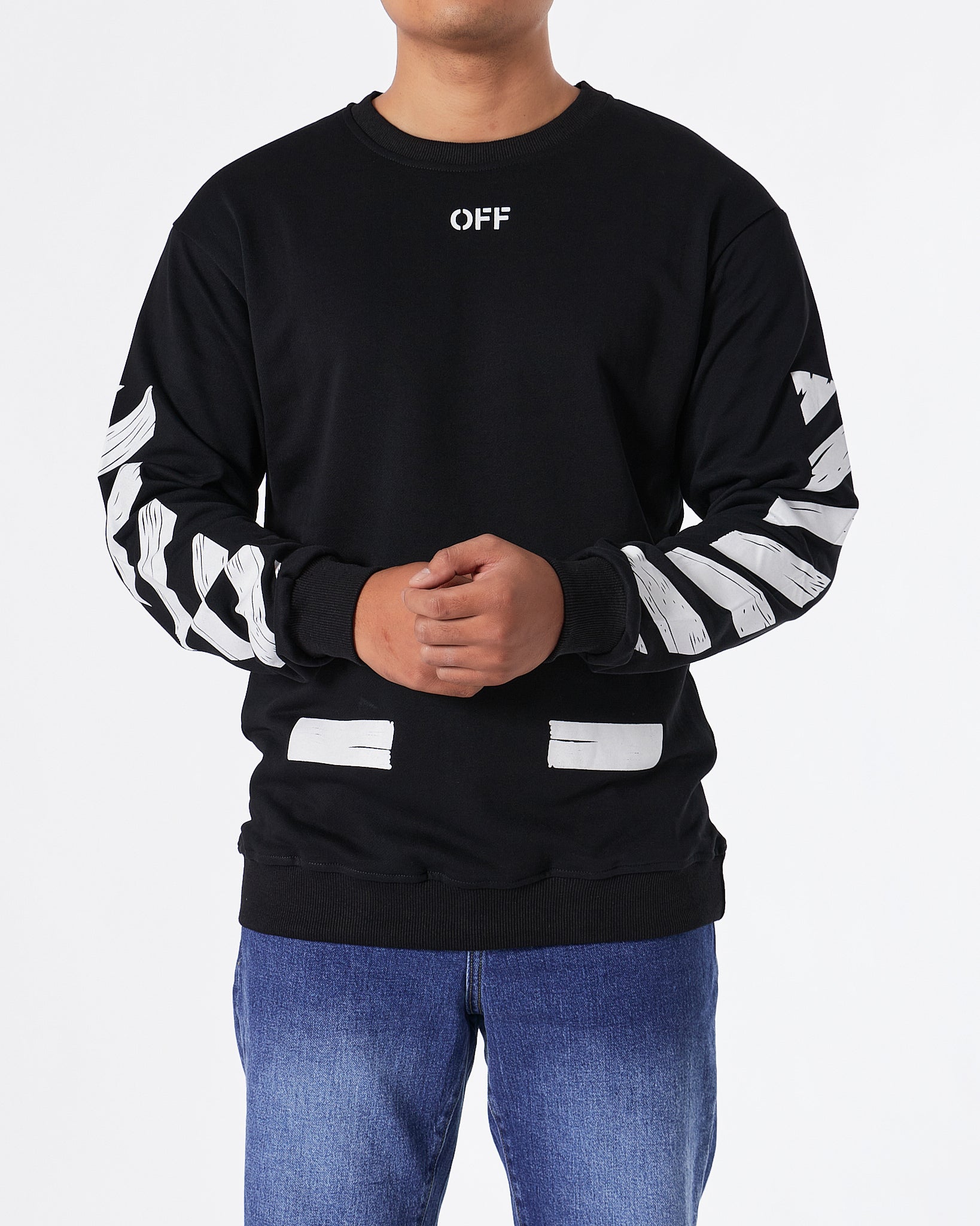 OW Cross Arrow Back Printed Men Black Sweater 29.90