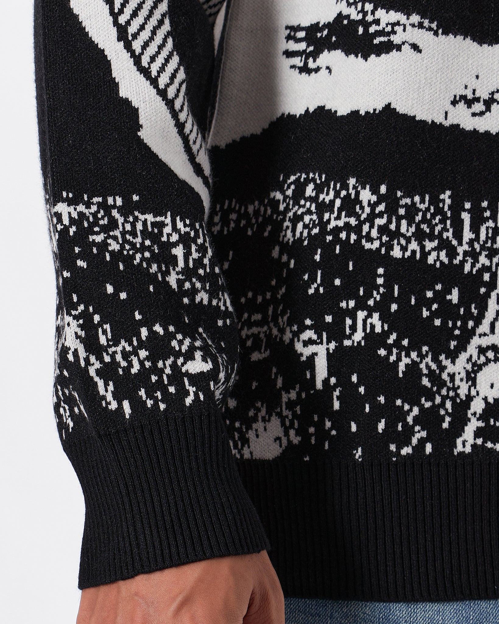 LV Graffiti Over Pinted Men Black Knit Sweater 70.90