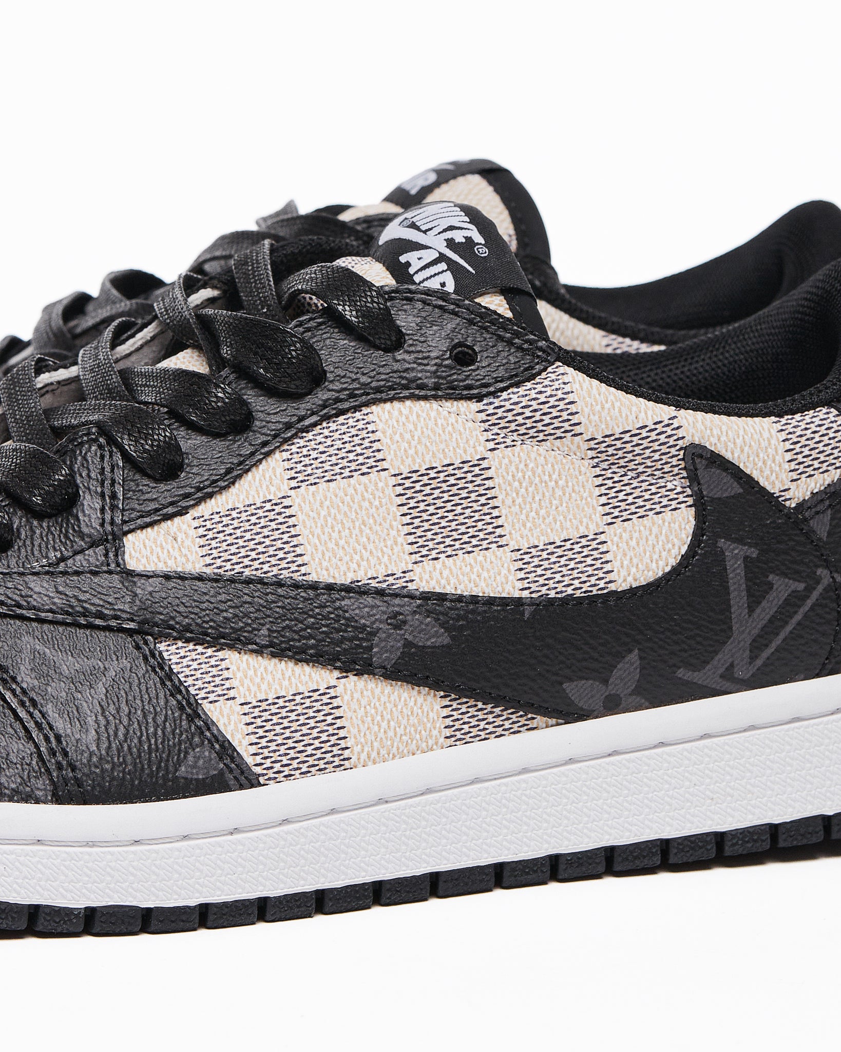 LV x NIK Checked Black Trainers Shoes 140.90