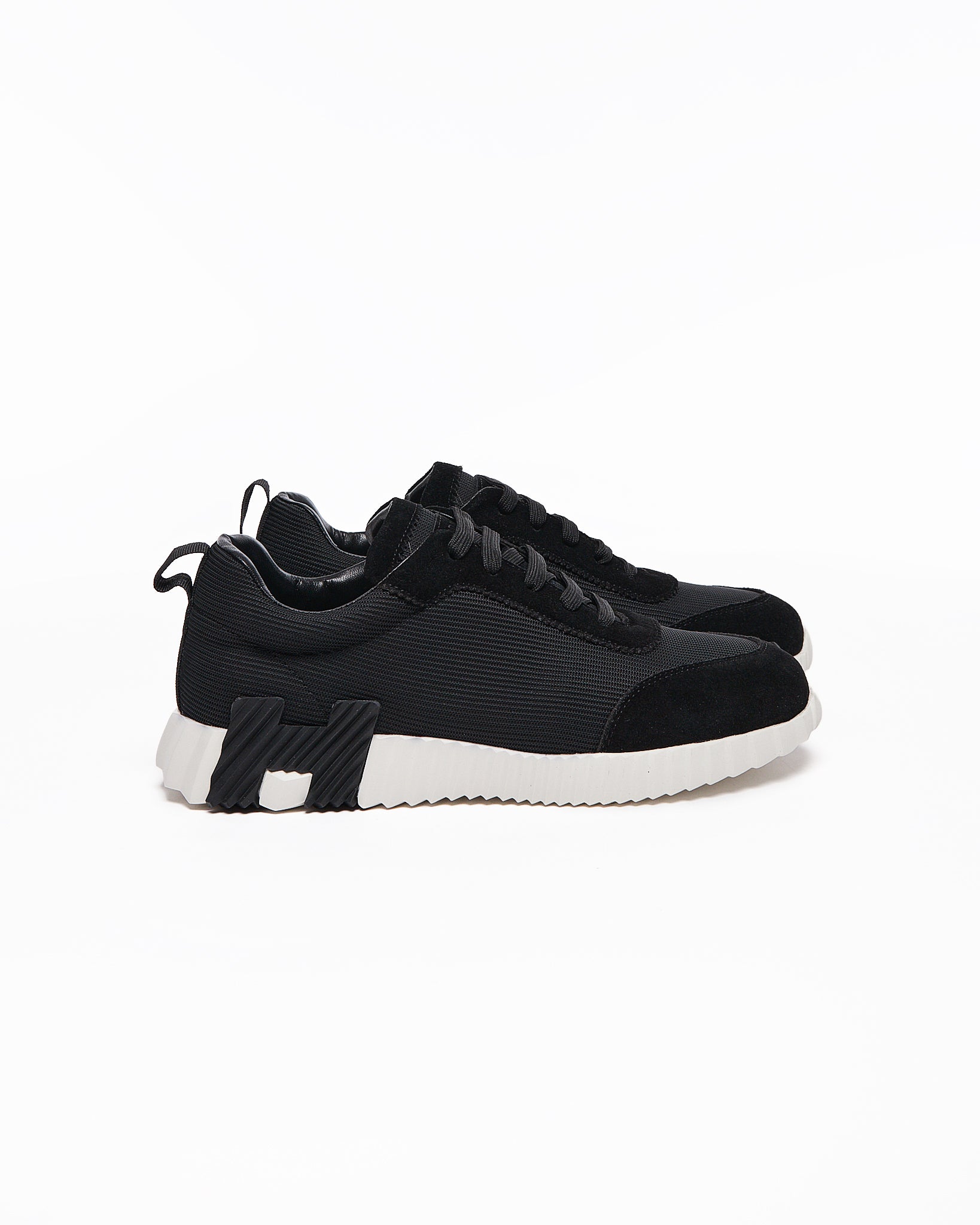 HER Bouncing Grey Sneakers Shoes 130.90