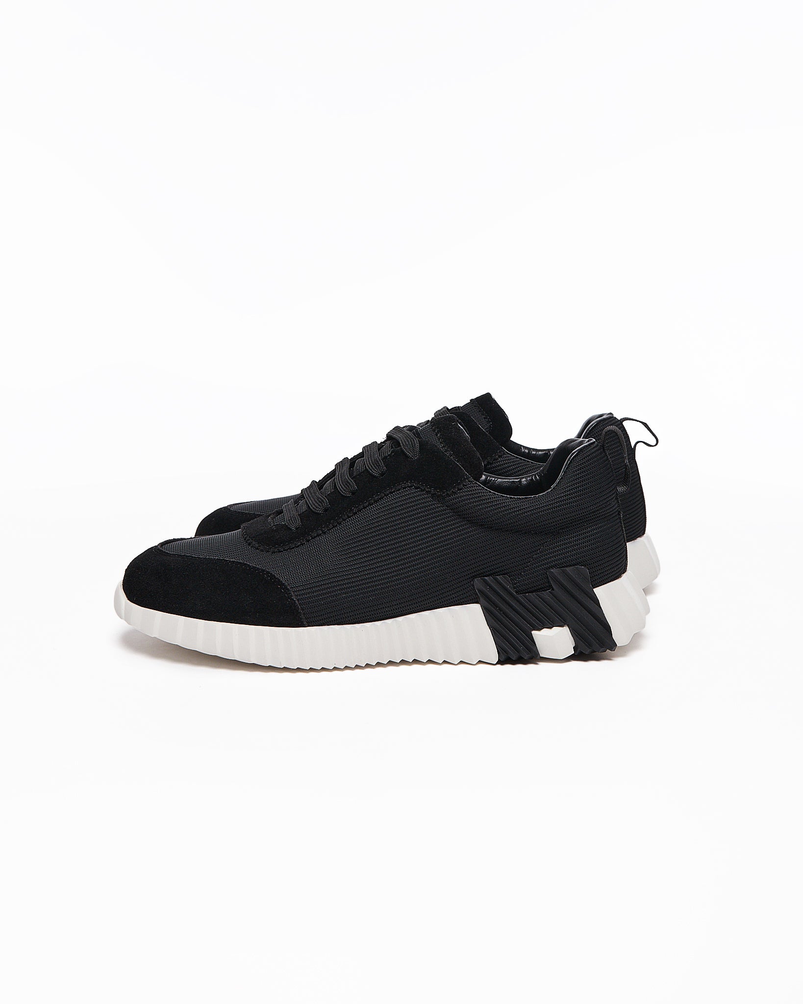 HER Bouncing Grey Sneakers Shoes 130.90