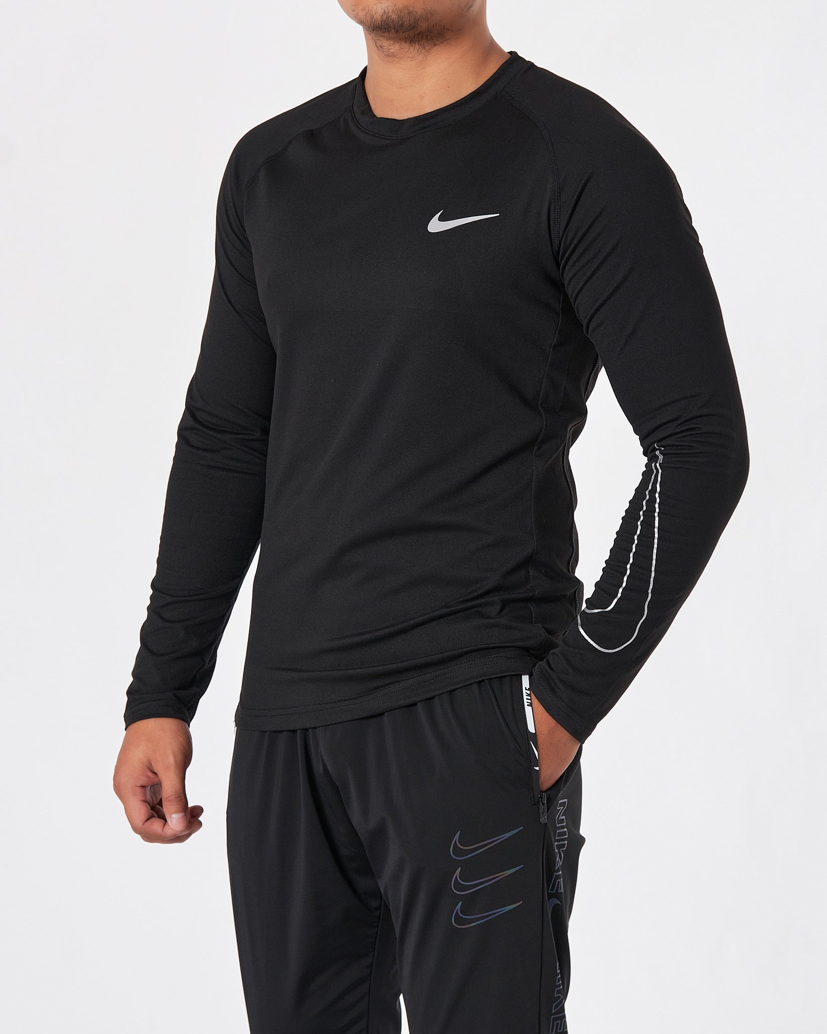 NIK Lightweight Logo Printed Men Black T-Shirt Long Sleeve 14.50