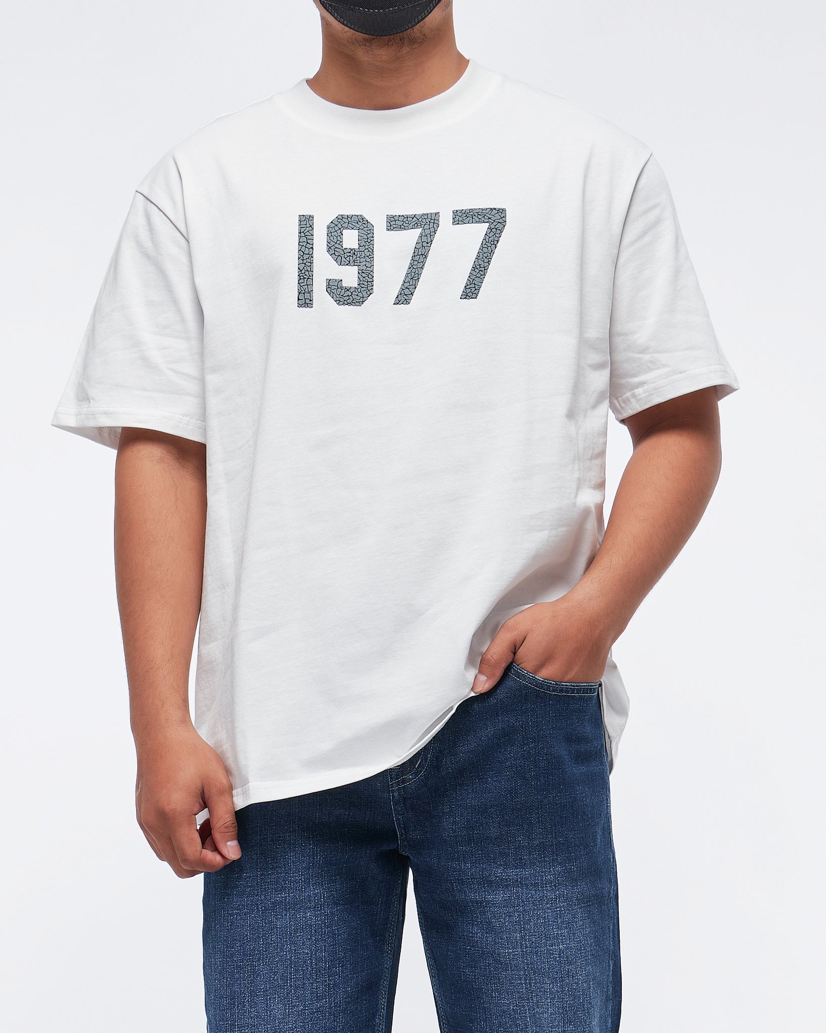 MOI OUTFIT-1977 Printed Men T-Shirt 15.90