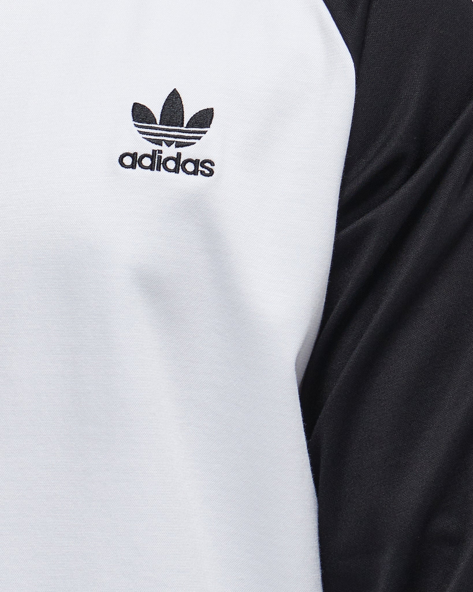 MOI OUTFIT-3 Stripes Raglan Men Sweater 20.90