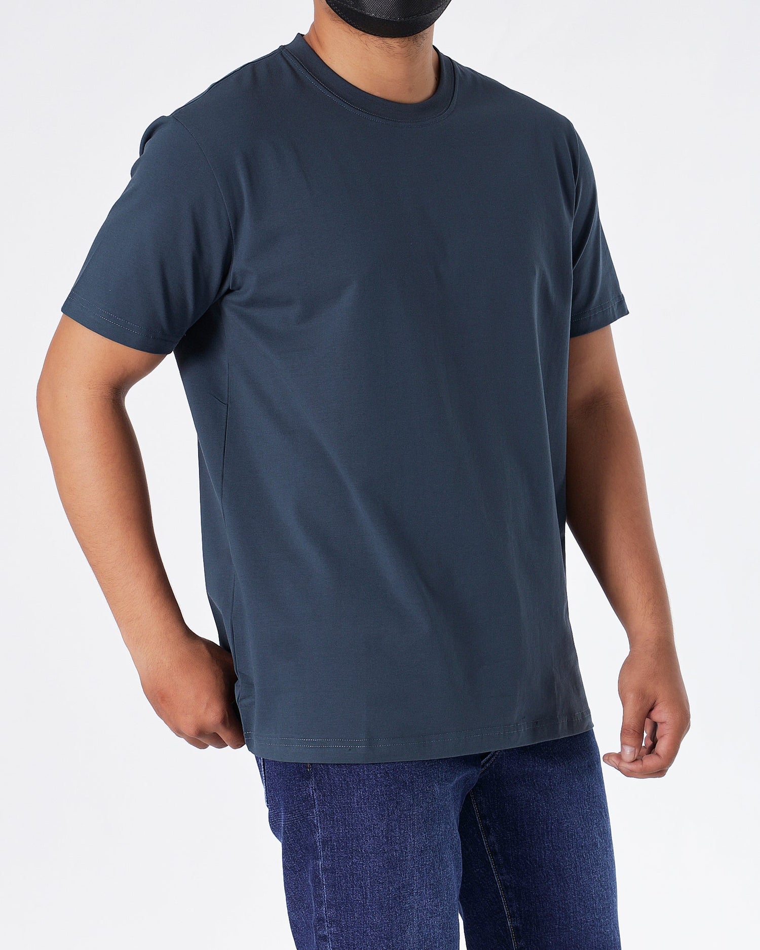 MOI OUTFIT-ABA Plain Color Men Blue T-Shirt 14.90