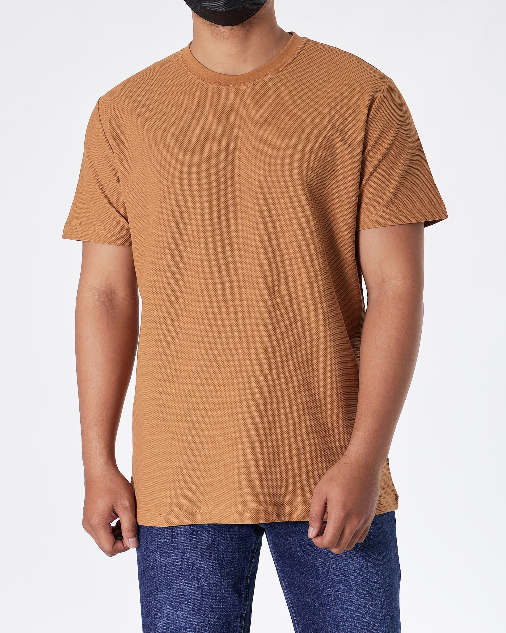 MOI OUTFIT-ABA Solid Color Comfort Men Brown T-Shirt 14.90