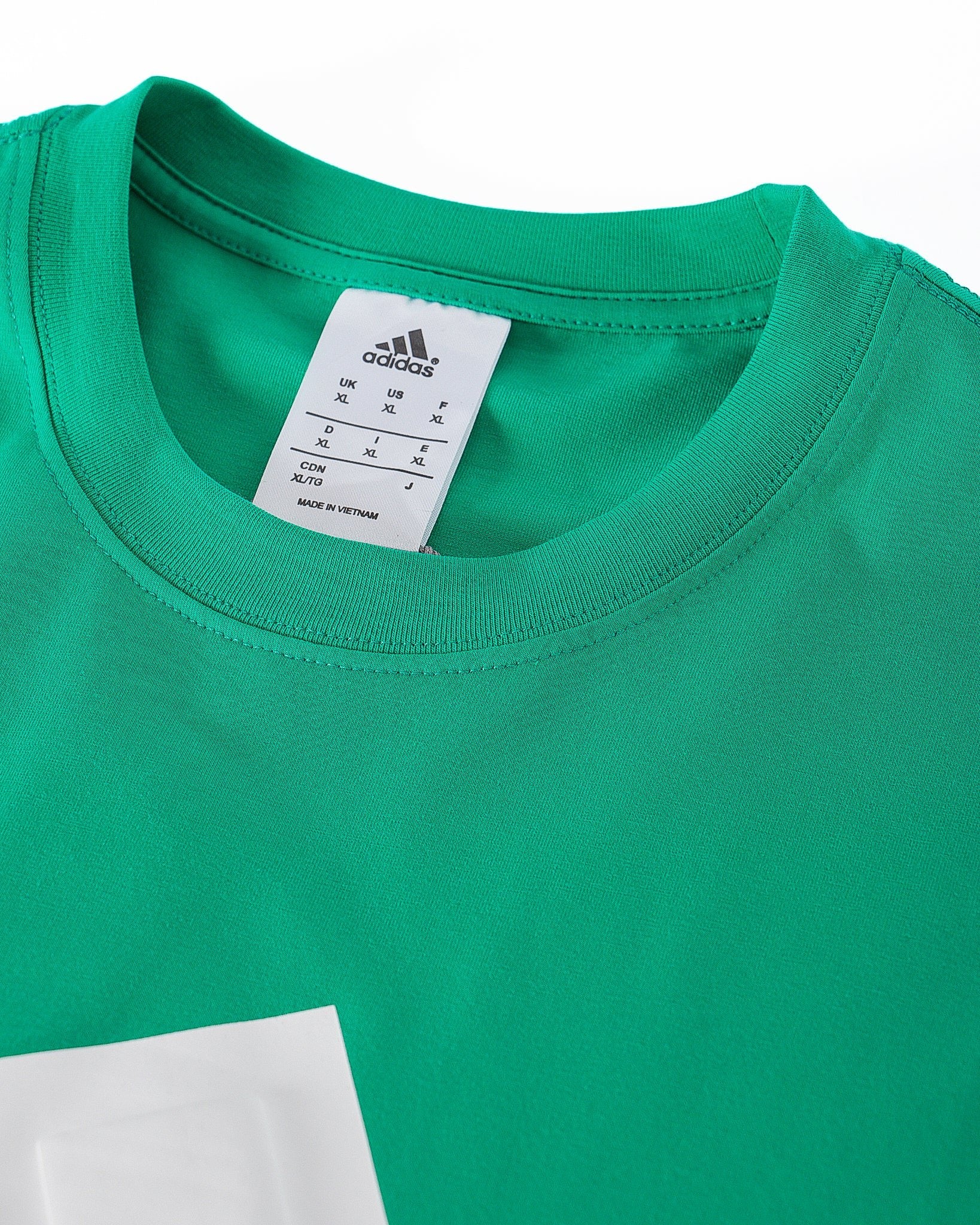 MOI OUTFIT-AD Emboss Men Green T-Shirt 16.90