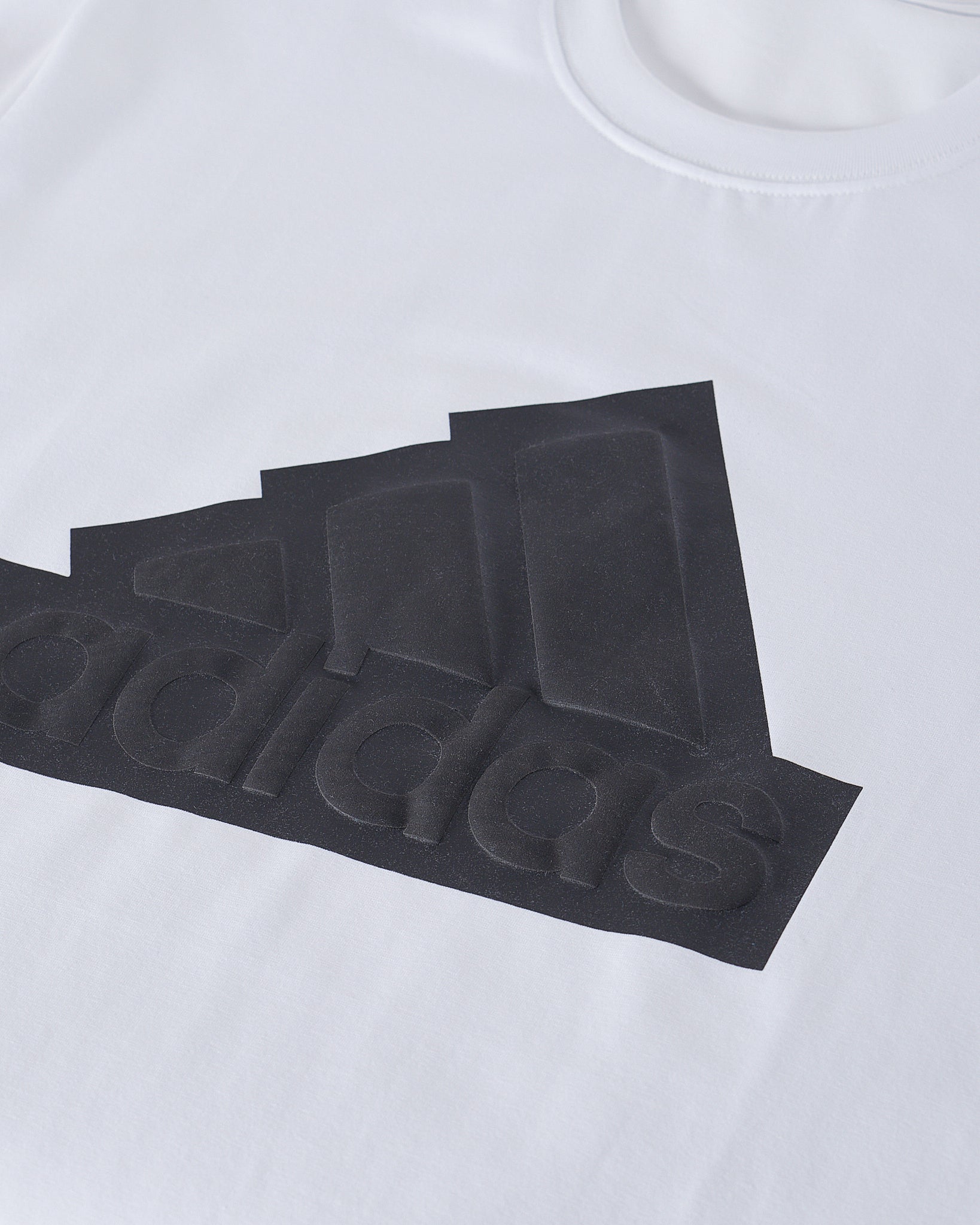 MOI OUTFIT-AD Emboss Men White T-Shirt 16.90