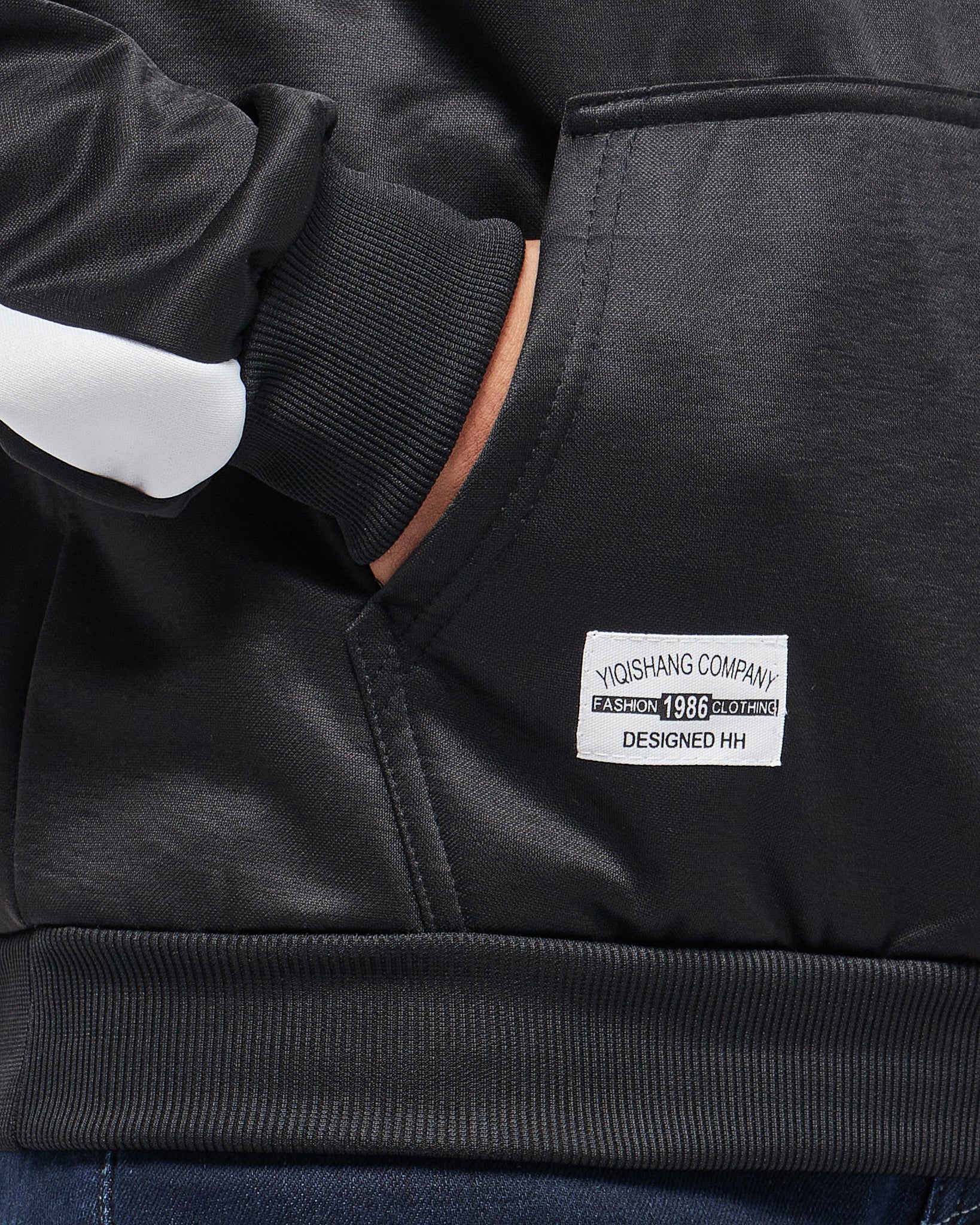 MOI OUTFIT-AD Logo Printed Men Hoodie 24.90