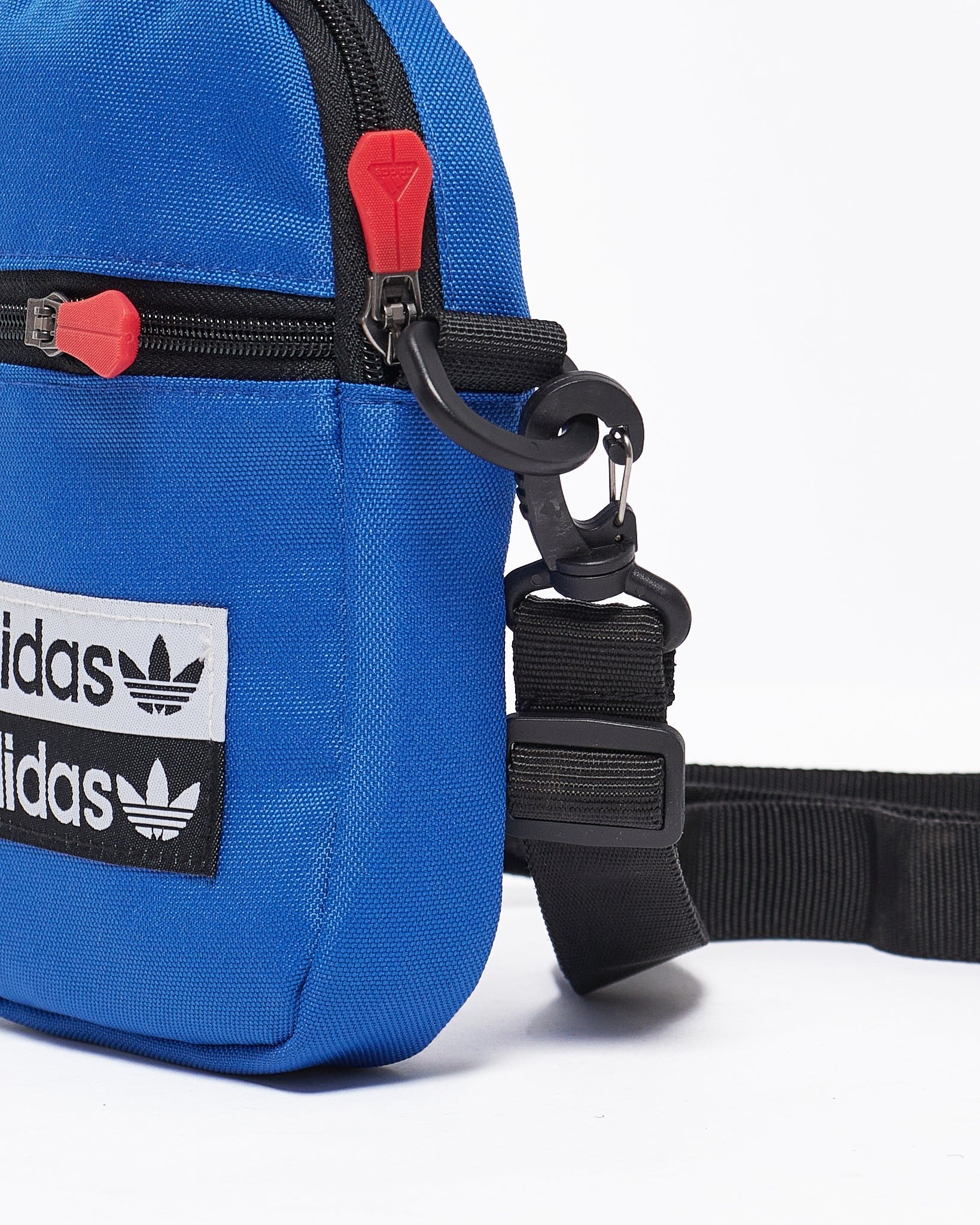 MOI OUTFIT-AD Logo Printed Mini Unisex Sling Bag 14.90