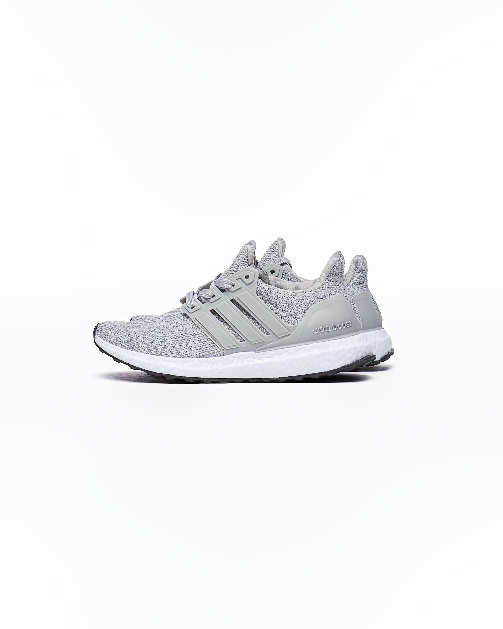MOI OUTFIT-ADI Ultra Boost Grey Runners Shoes 39.90