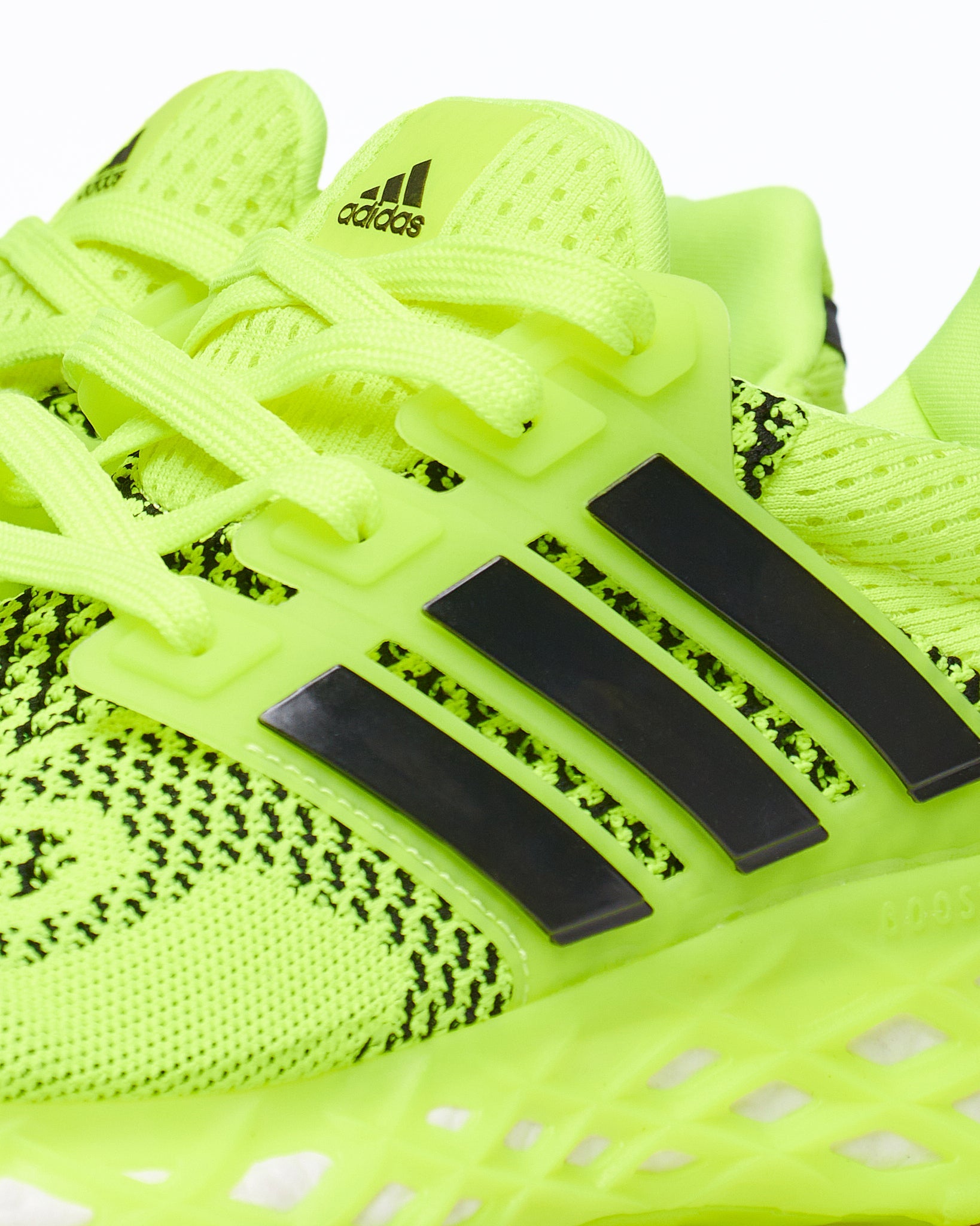 MOI OUTFIT-ADI Ultra Boost Men Green Runners Shoes 44.90