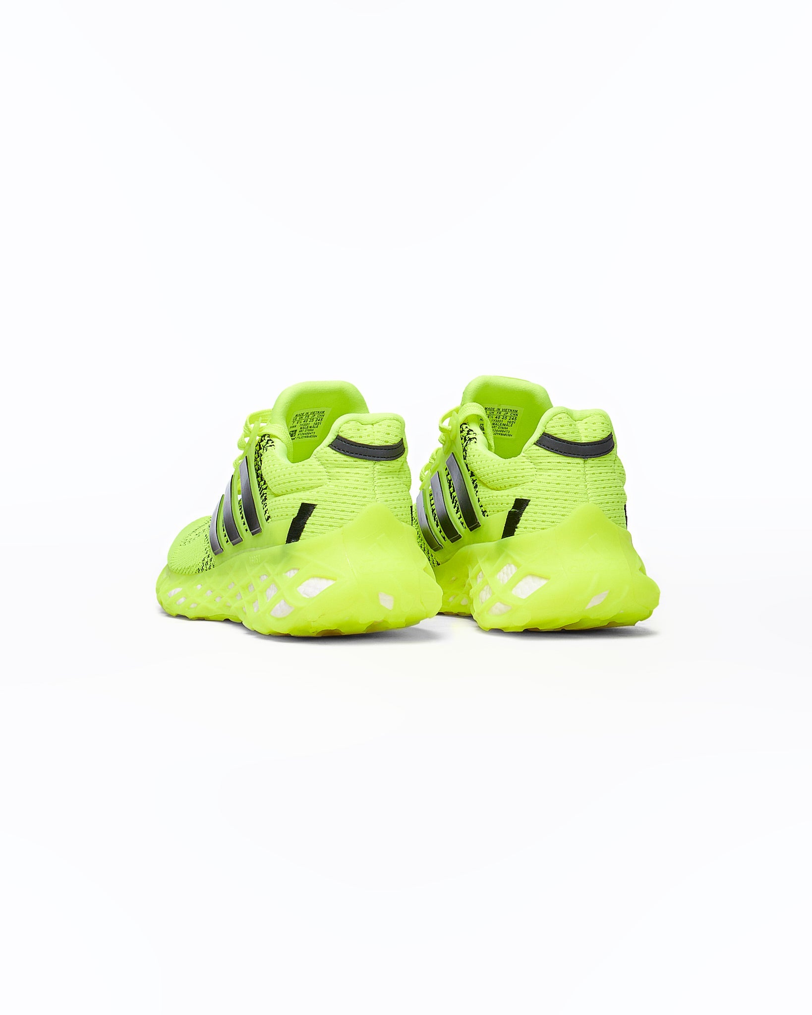 MOI OUTFIT-ADI Ultra Boost Men Green Runners Shoes 44.90