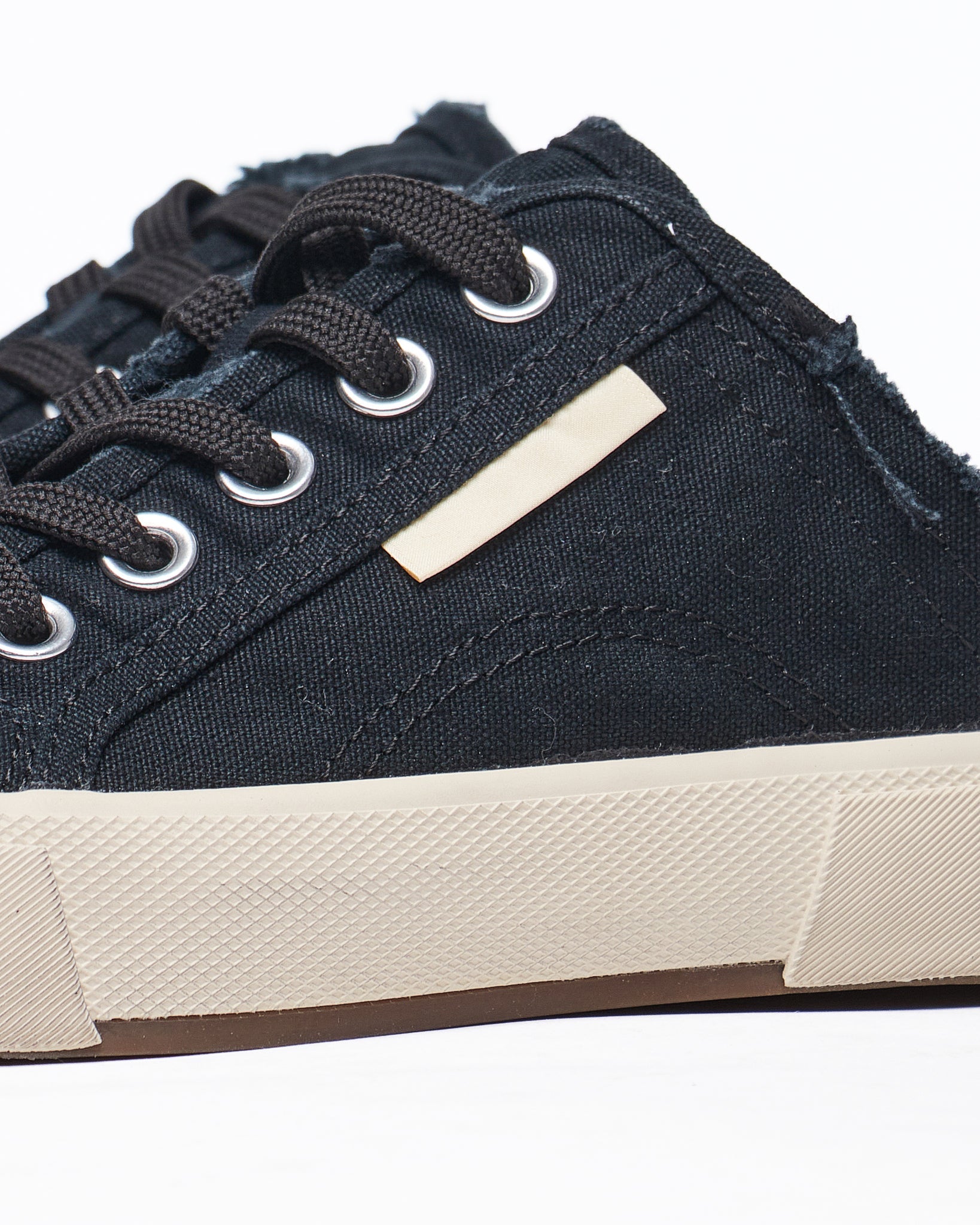 MOI OUTFIT-BAL Lady Black Sneakers Shoes 64.90