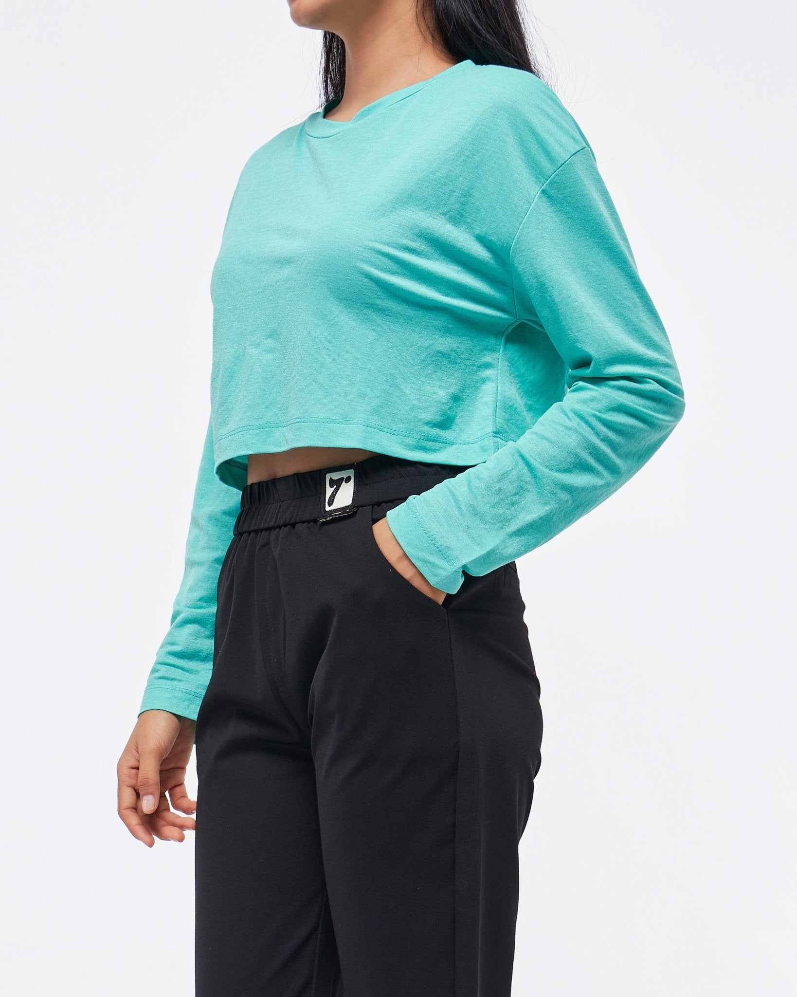 MOI OUTFIT-Candy Color Long Sleeve Lady Crop Top 12.90