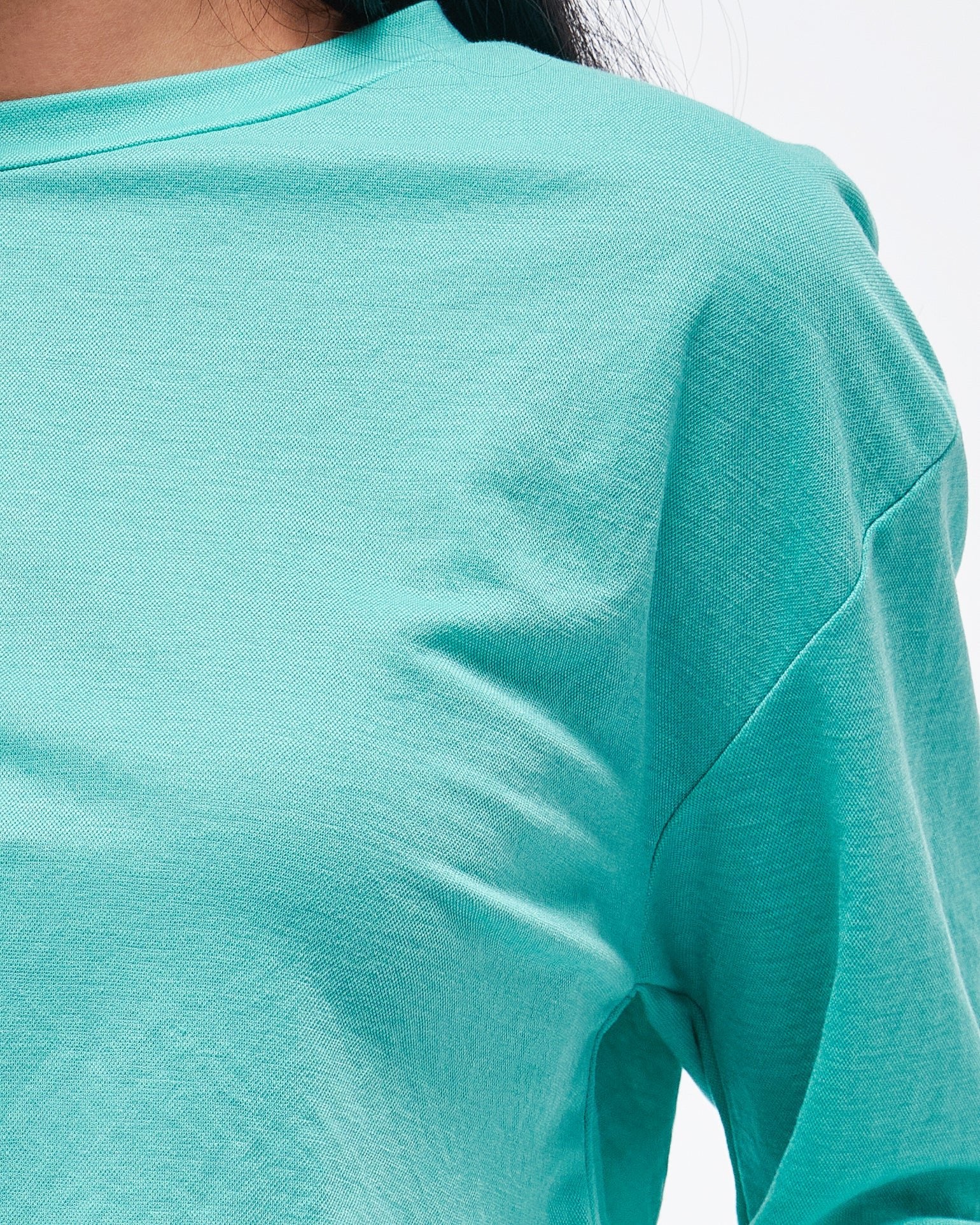MOI OUTFIT-Candy Color Long Sleeve Lady Crop Top 12.90