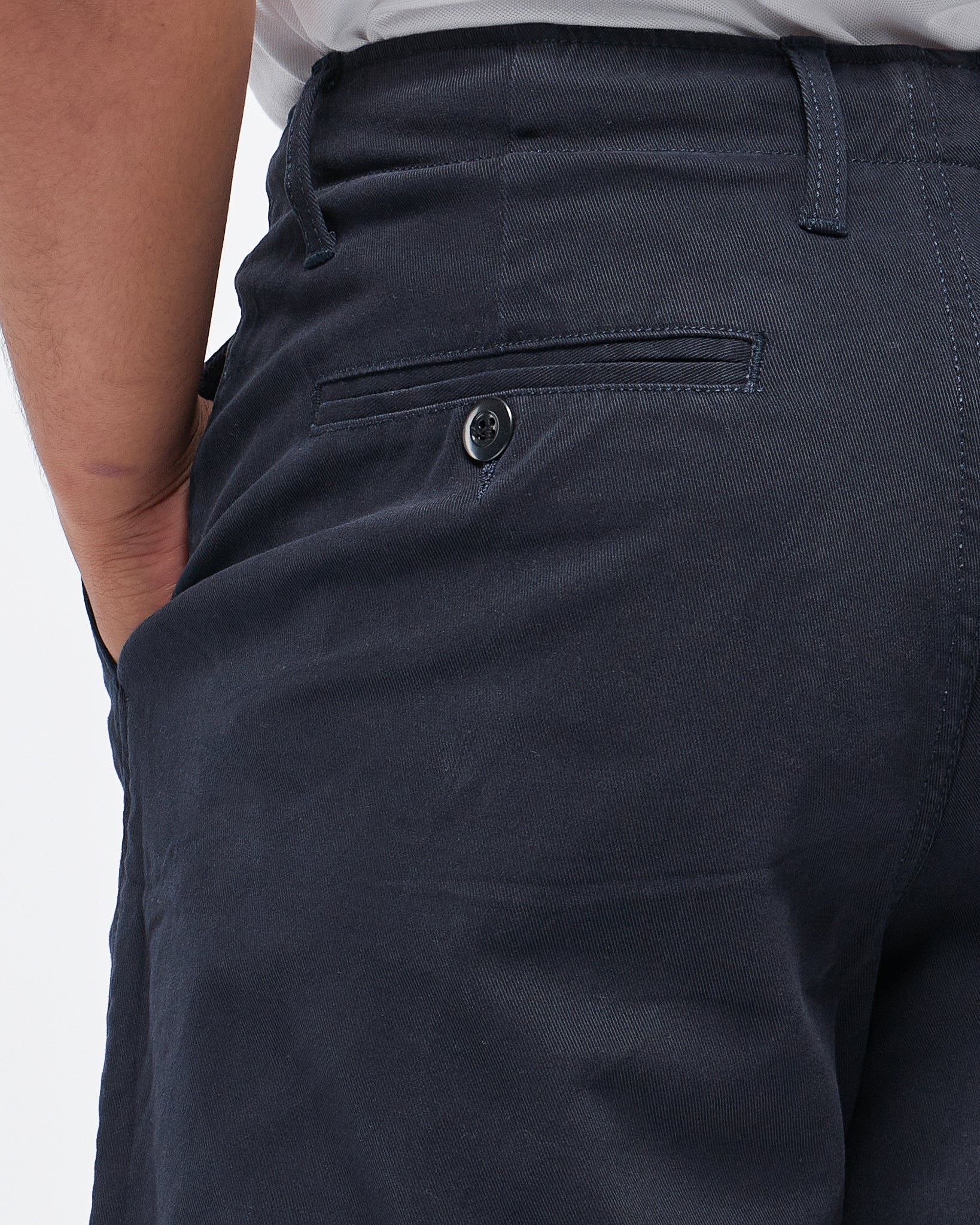 MOI OUTFIT-Casual Fit Khaki Men Shorts 17.50