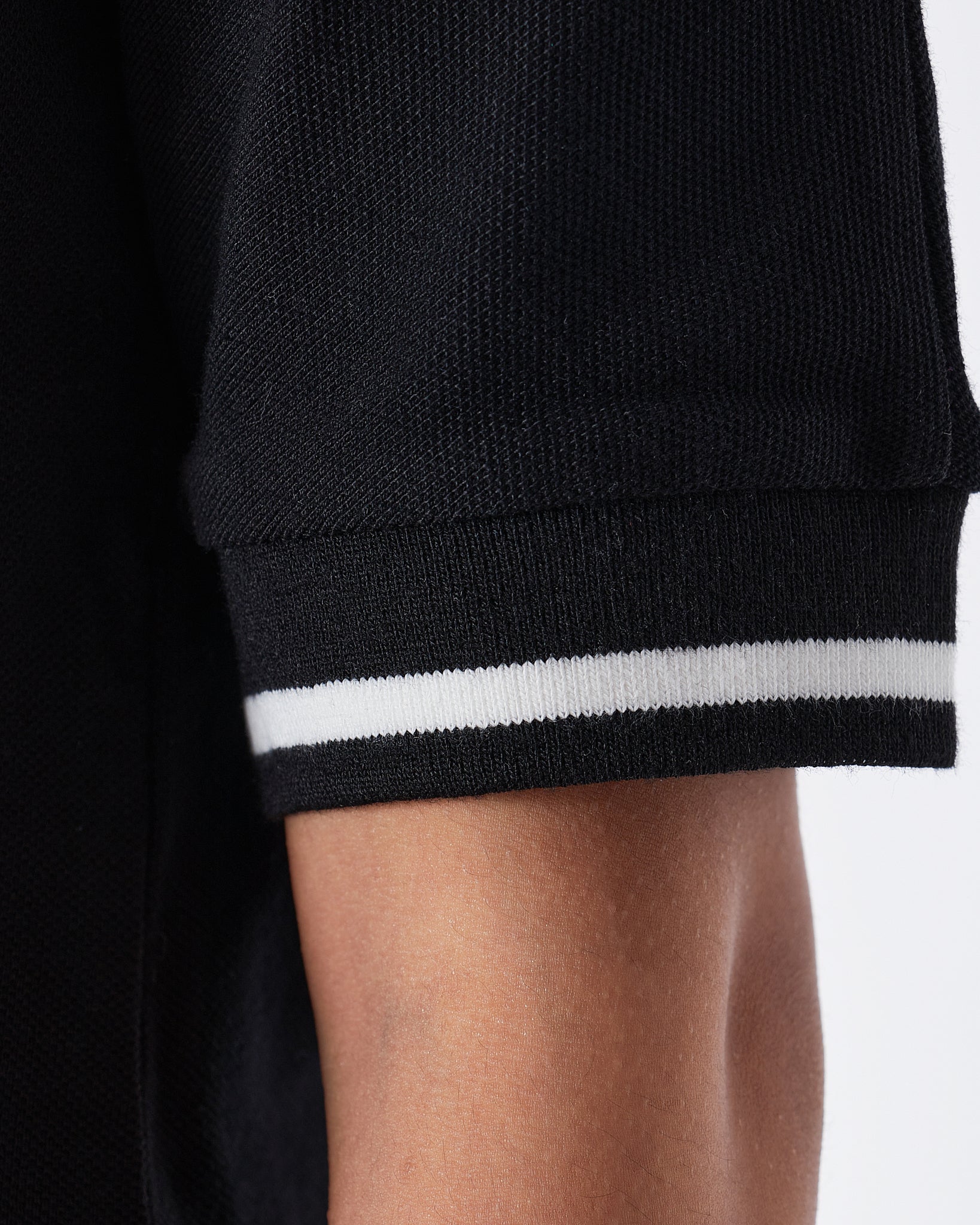 MOI OUTFIT-CC Croptop Lady Black Polo Shirt 55.90