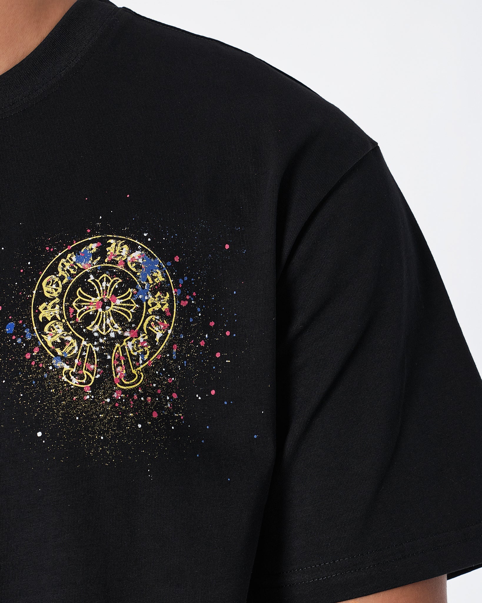 MOI OUTFIT-CH Round Crooss Back Men Black T-Shirt 22.90
