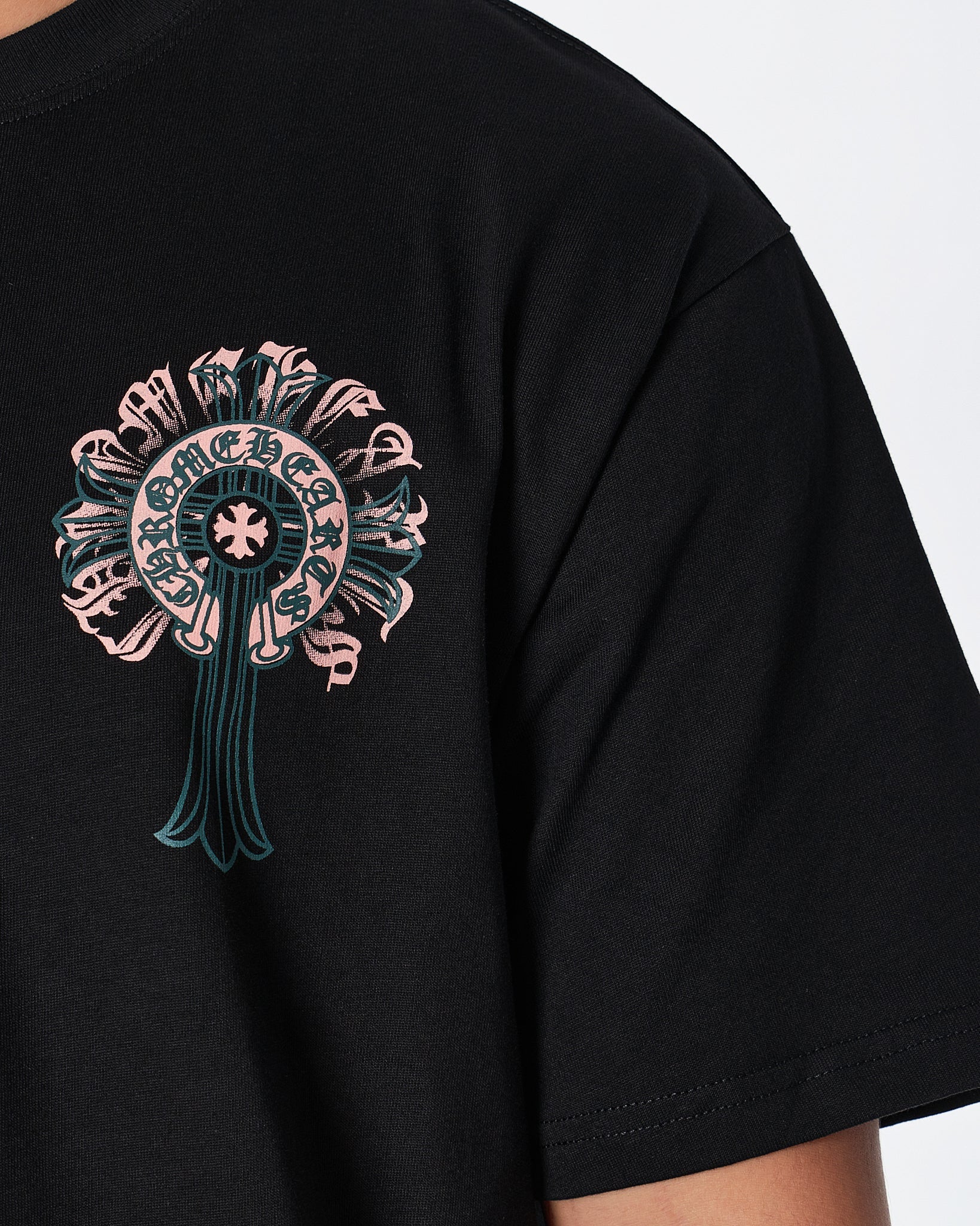 MOI OUTFIT-CH Round Crooss Back Men Black T-Shirt 23.90