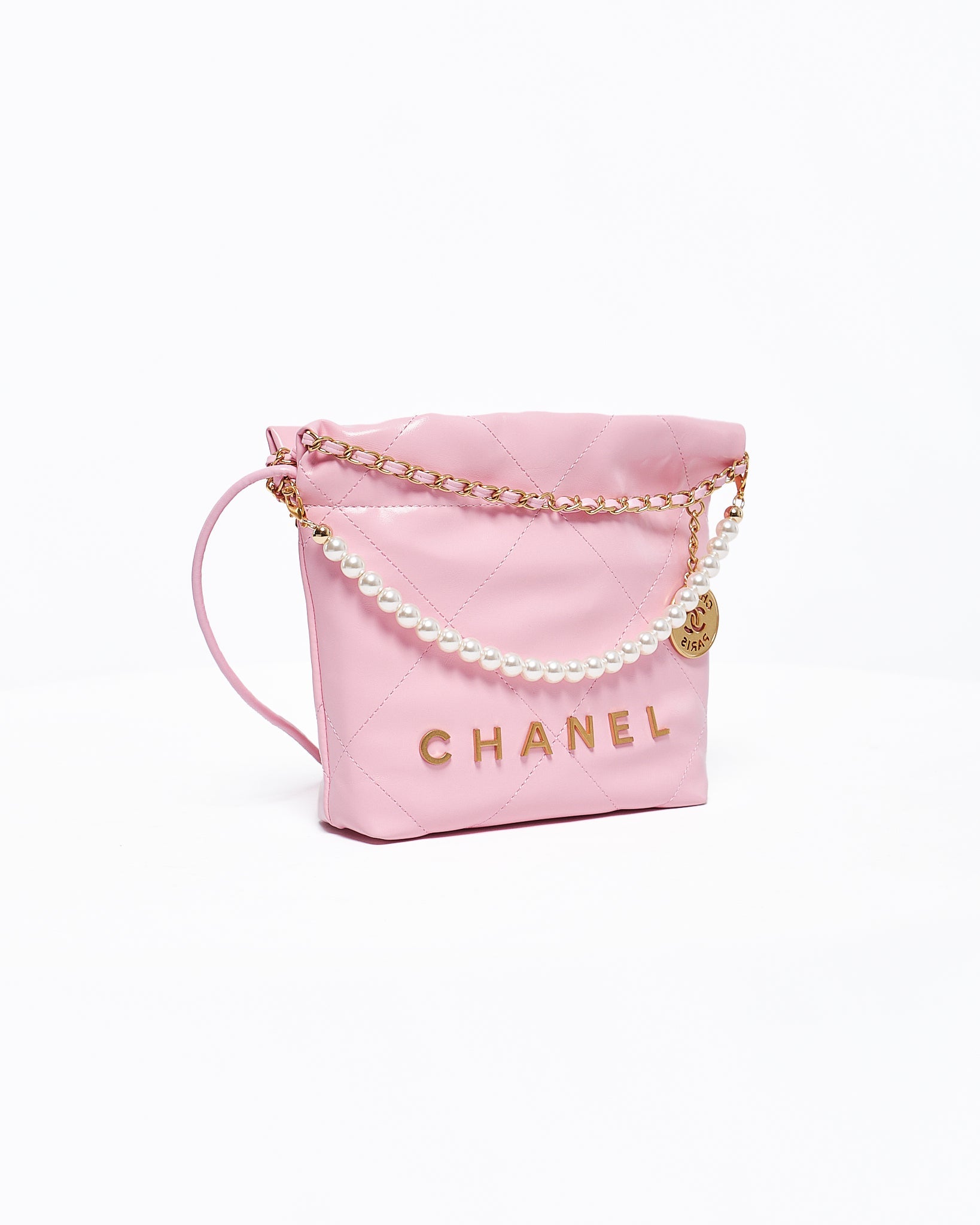 MOI OUTFIT-Chanel Mini 22 Lady Bag 95.90
