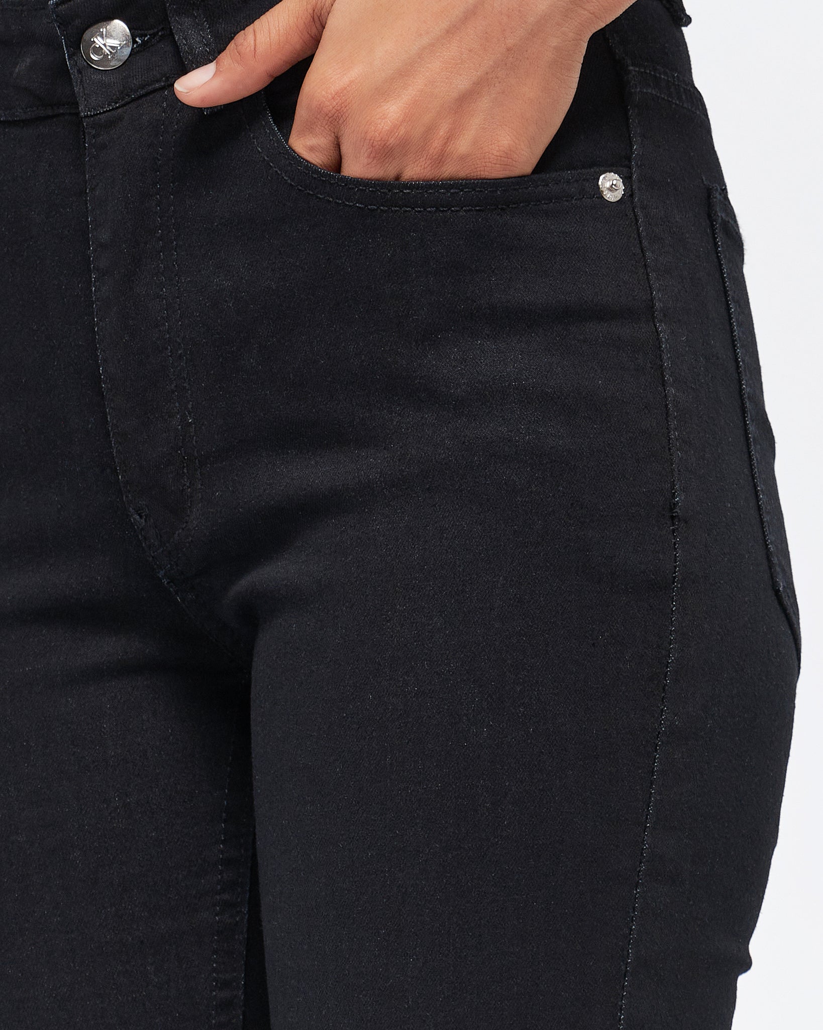 MOI OUTFIT-CK High Waist Slim Fit Lady Jeans 18.90