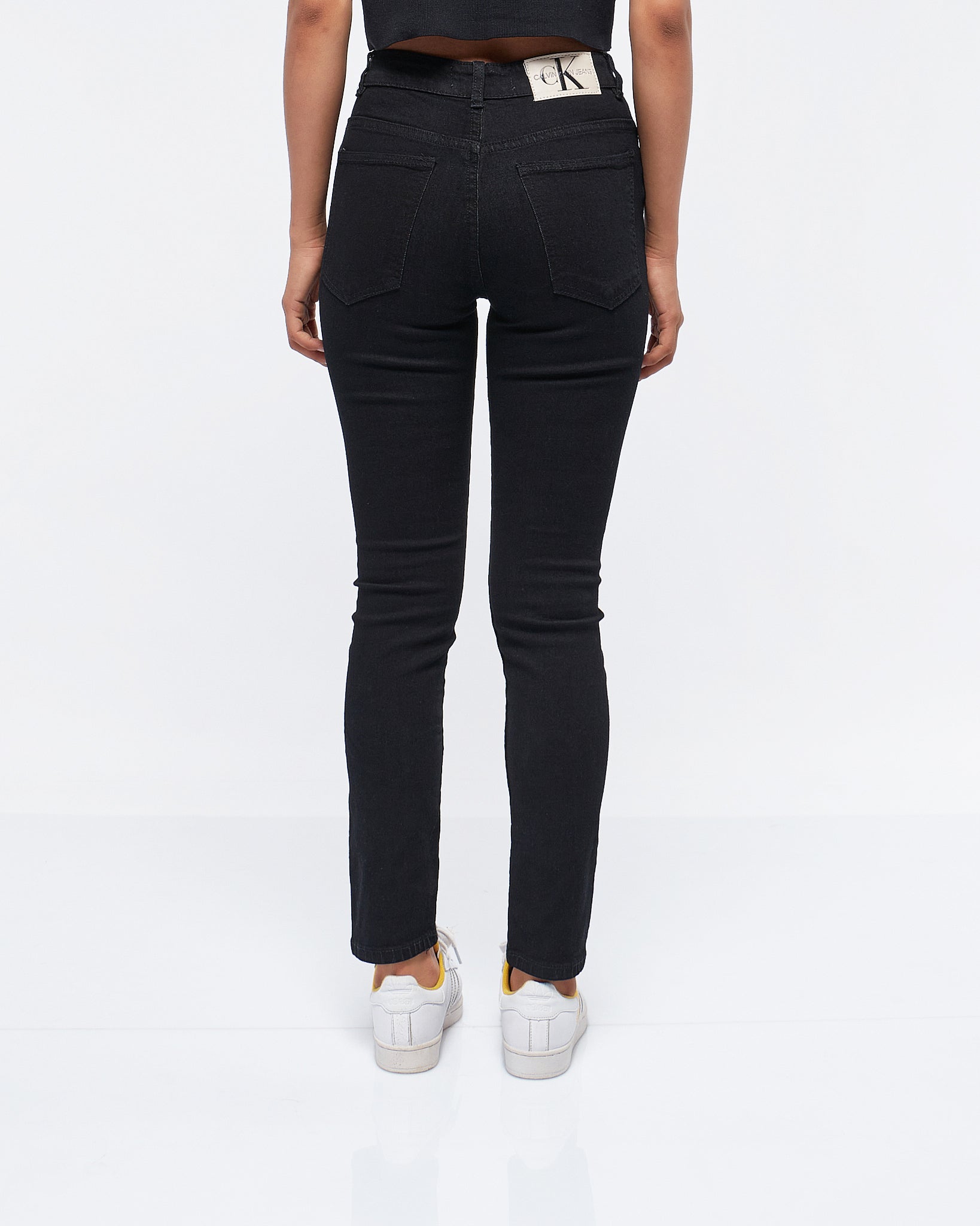 MOI OUTFIT-CK High Waist Slim Fit Lady Jeans 18.90