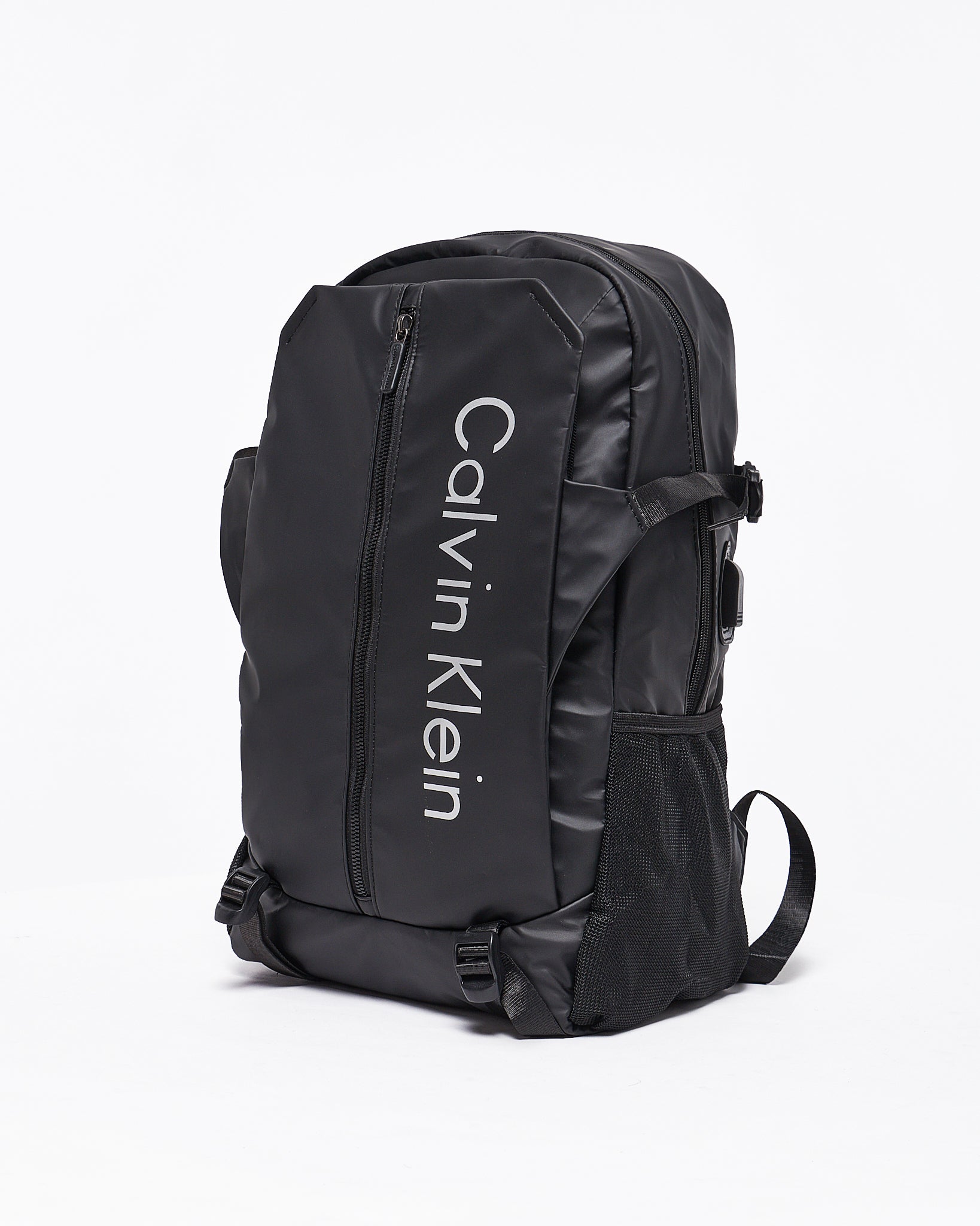 MOI OUTFIT-CK Logo Vertical Men Backpack 39.90