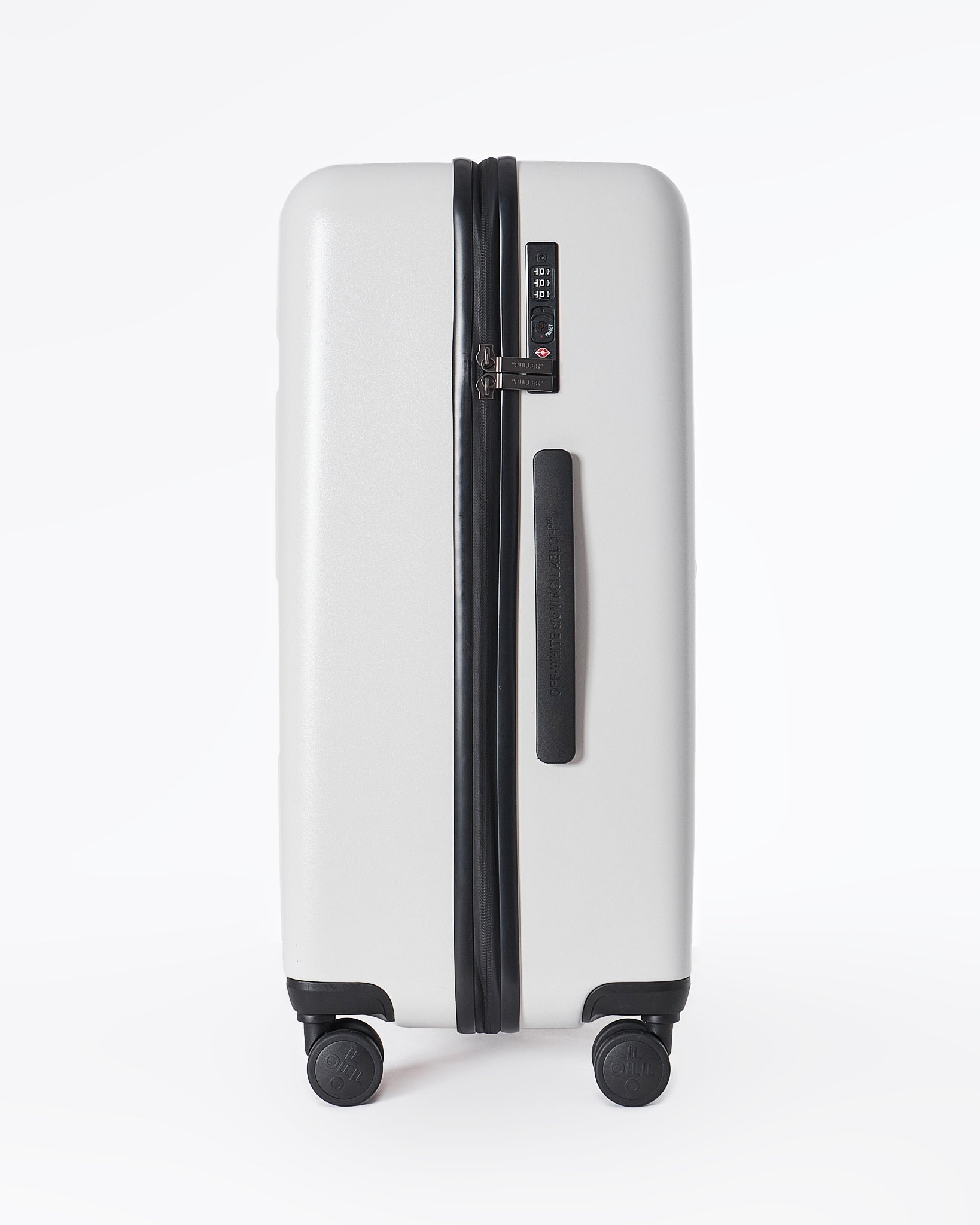 MOI OUTFIT-Cross Arrow Logo Check-In M Luggage 229.90