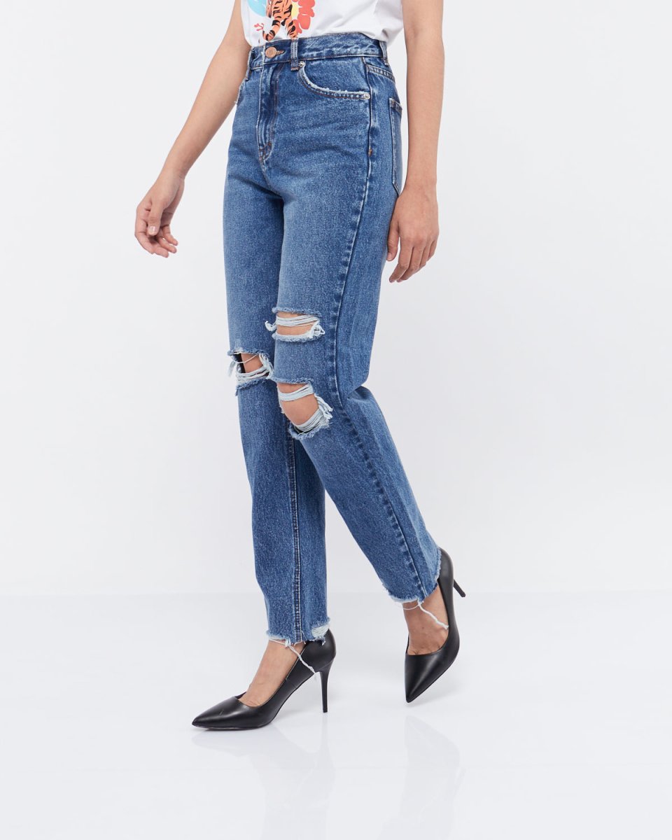 MOI OUTFIT-Distressed Lady Boyfriend Jeans 19.90