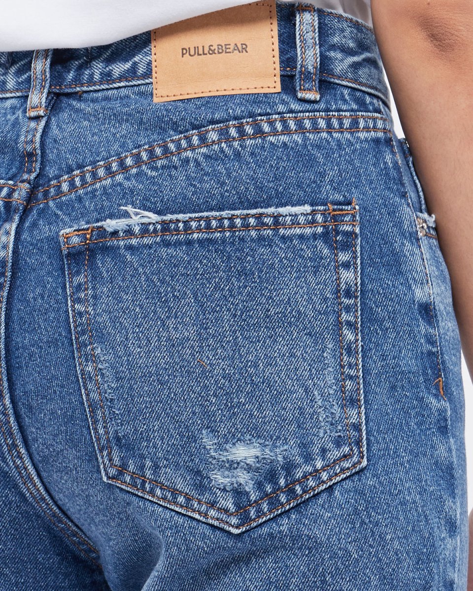 MOI OUTFIT-Distressed Lady Boyfriend Jeans 19.90